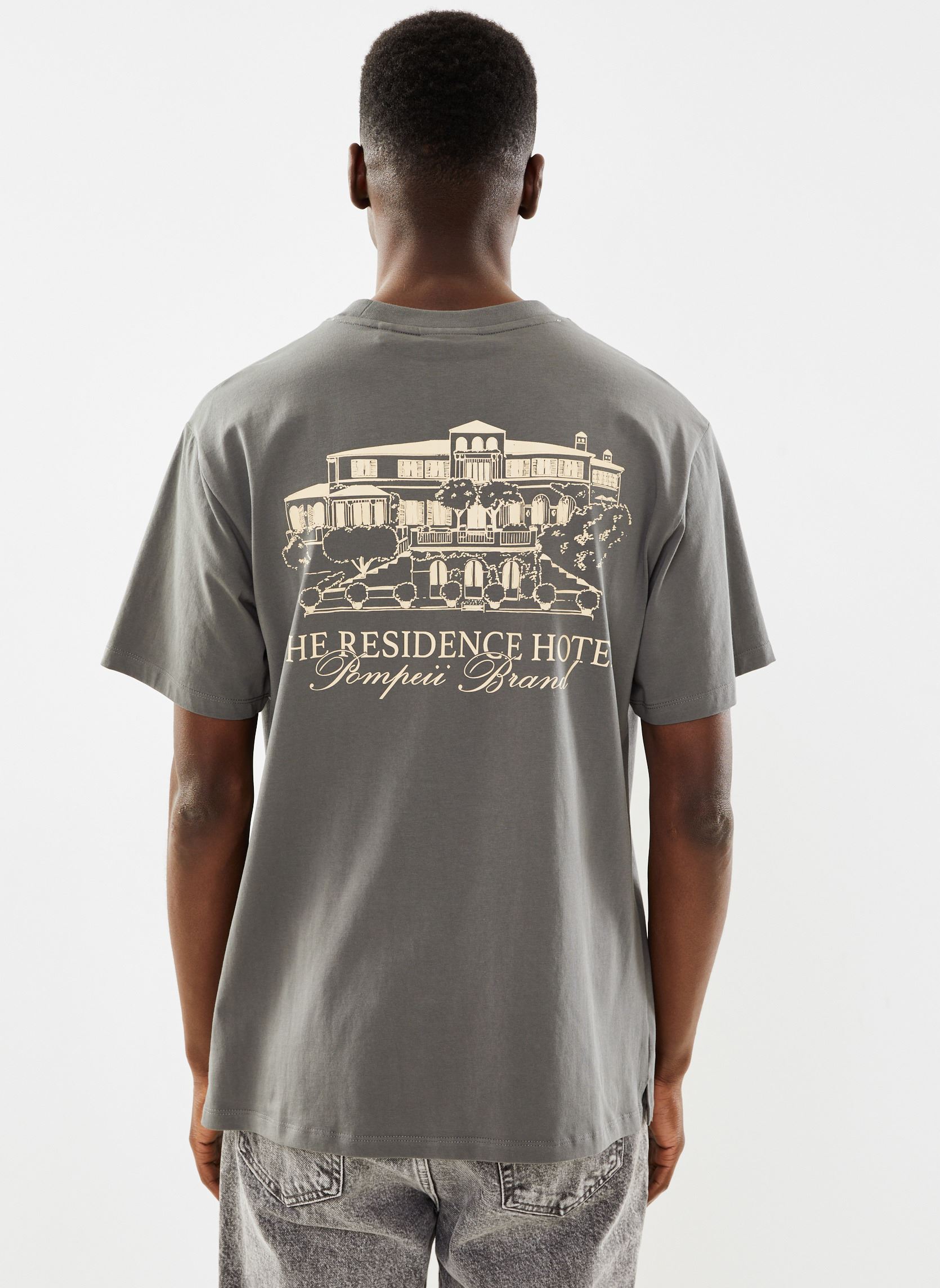 Tee-shirts manches courtes RESIDENCE GRAPHIC TEE homme gris Pompeii Tee-shirts manches courtes RESIDENCE GRAPHIC TEE homme gris GREY