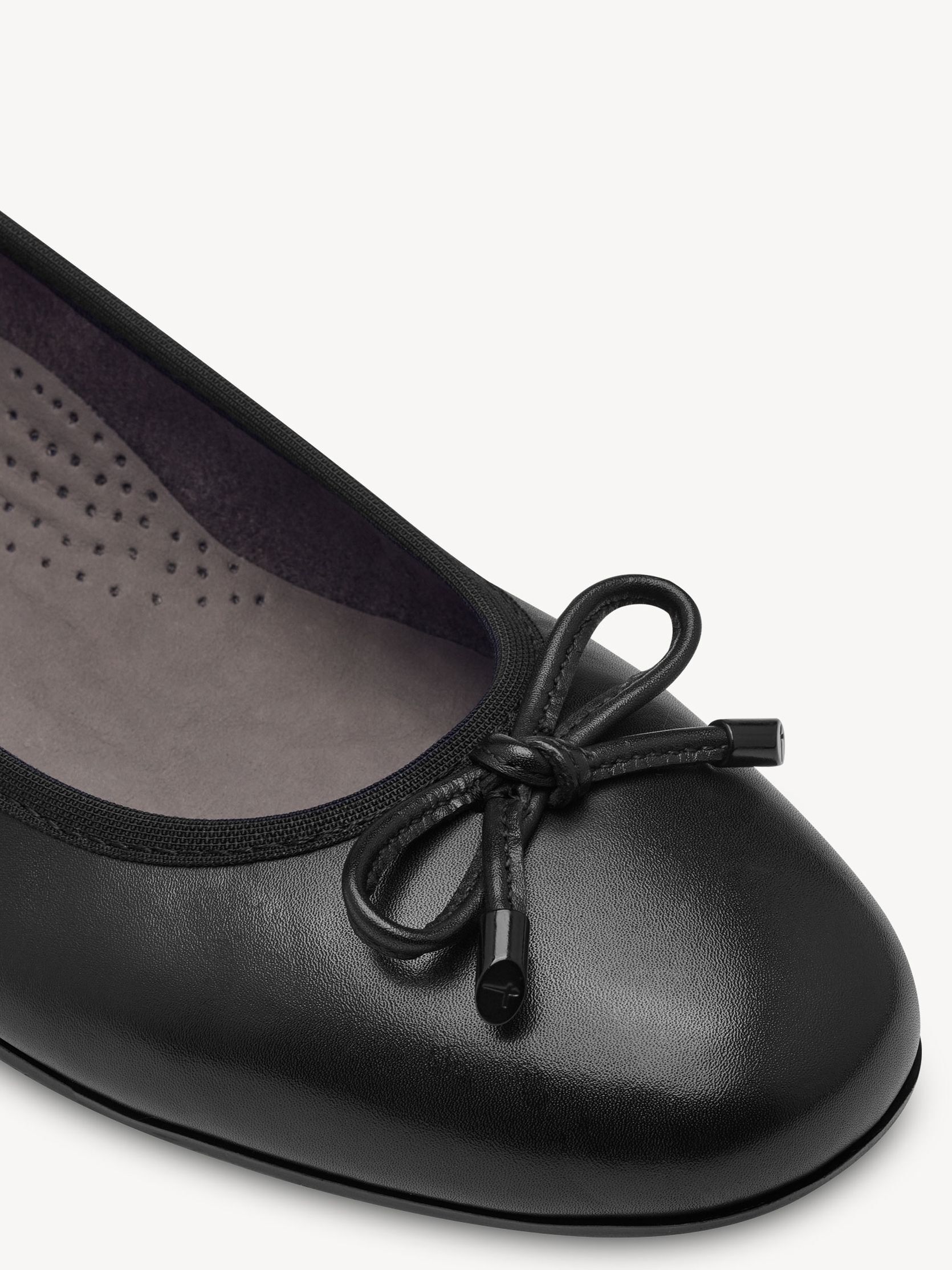 Ballerines classiques 8-82102-42 femme noir Tamaris Ballerines classiques 8-82102-42 femme noir Noir