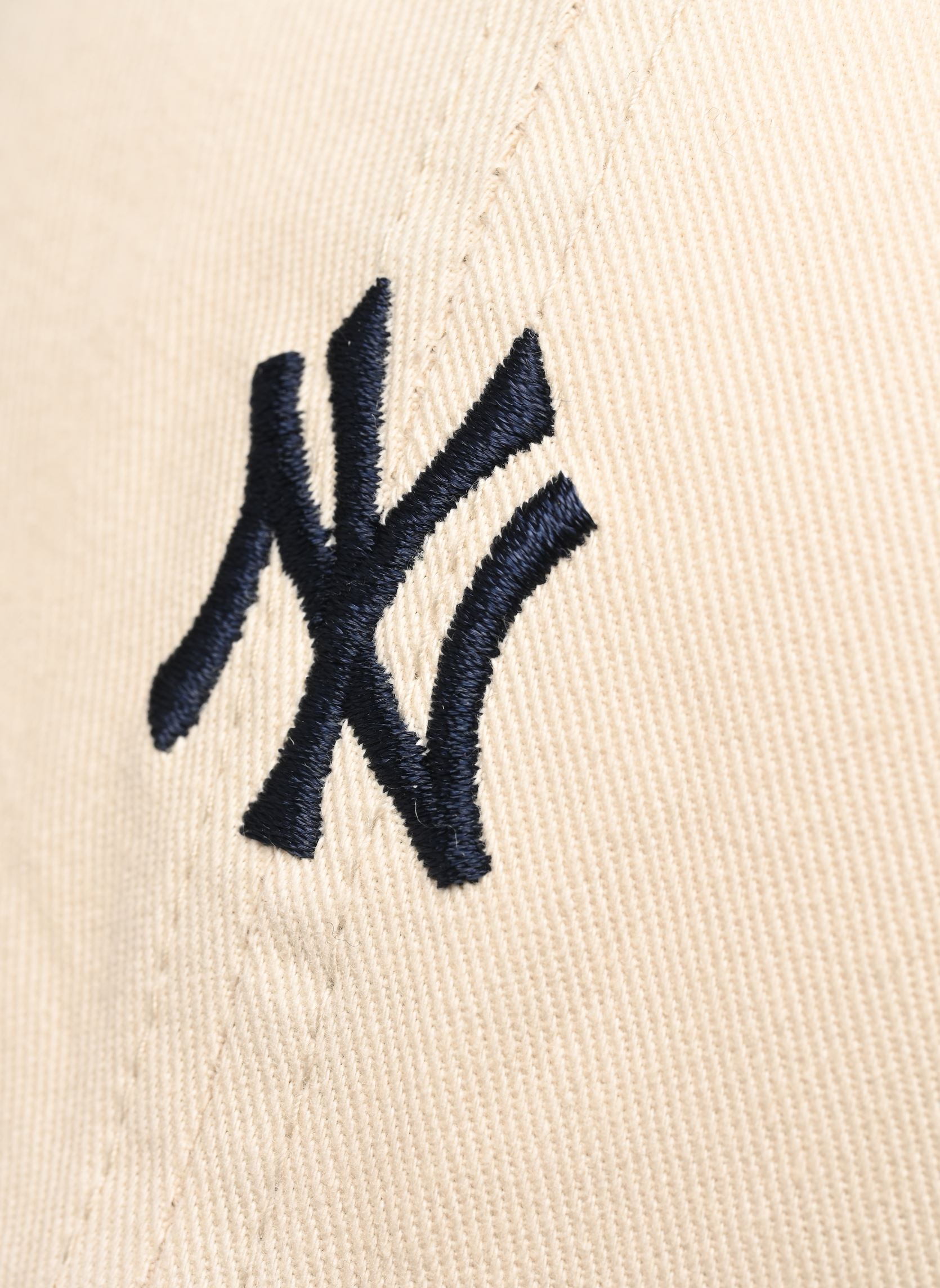 Casquettes 47 CAP MLB NEW YORK YANKEES BASE RUNNER blanc 47 BRAND Casquettes 47 CAP MLB NEW YORK YANKEES BASE RUNNER blanc NATURAL