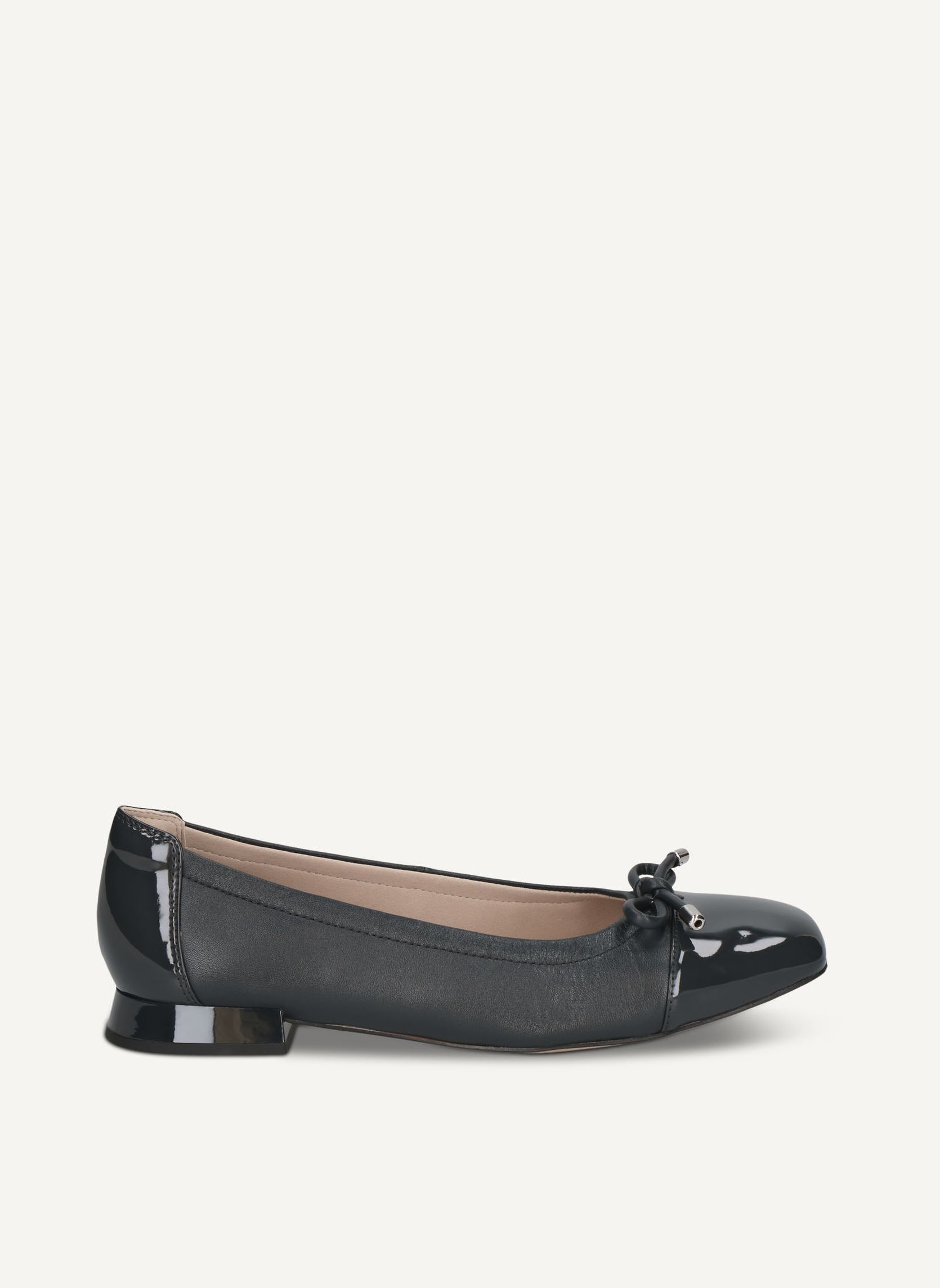 Ballerines classiques 9-22104-42 femme bleu Caprice Ballerines classiques 9-22104-42 femme bleu Bleu foncé