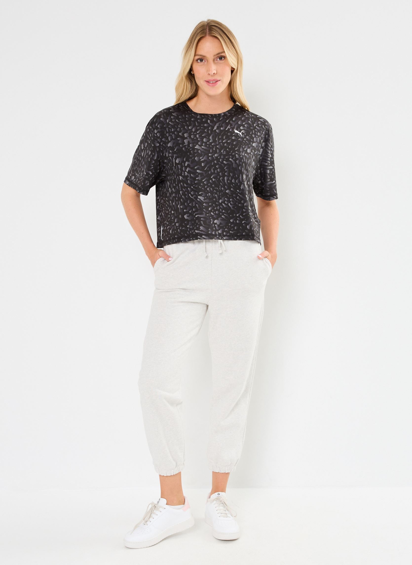 Tee-shirts manches courtes Train favorite aop Crop femme multicolore Puma Tee-shirts manches courtes Train favorite aop Crop femme multicolore Puma Black-Skin aop