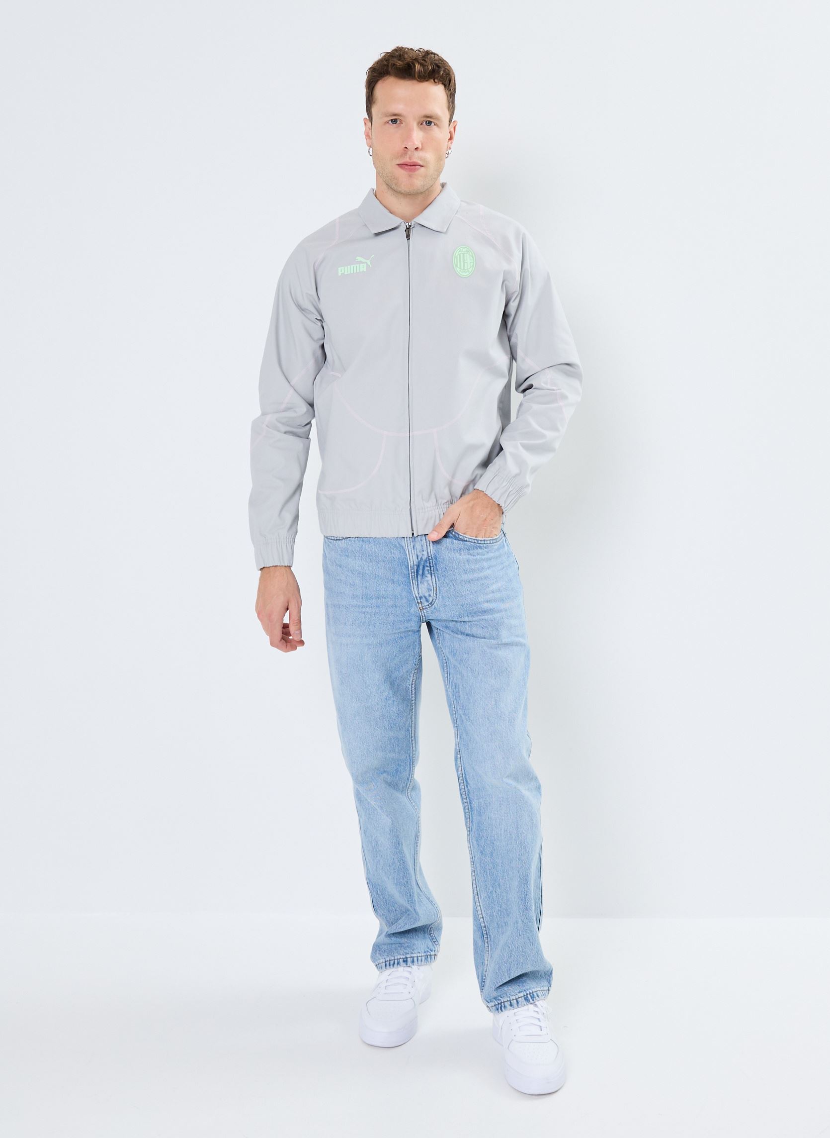 Vestes de survêtement Veste de foot AC Milan homme multicolore Puma Vestes de survêtement Veste de foot AC Milan homme multicolore FLAT LIGHT GRAY-GRAPE MIST