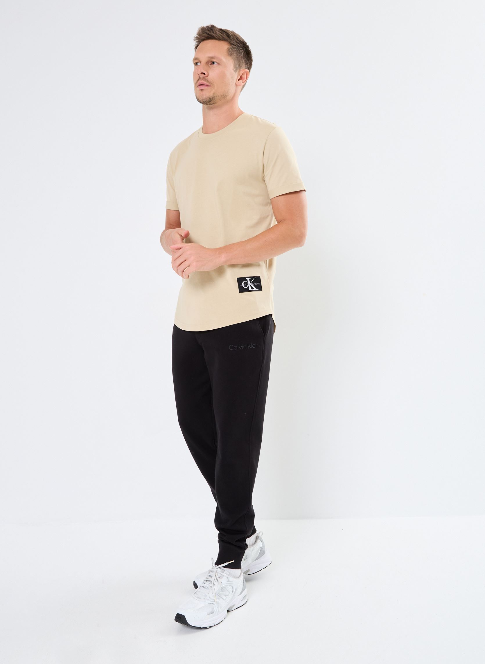 Joggings Institutional Hwk Pa J30J325660 homme noir Calvin Klein Jeans Joggings Institutional Hwk Pa J30J325660 homme noir CK BLACK