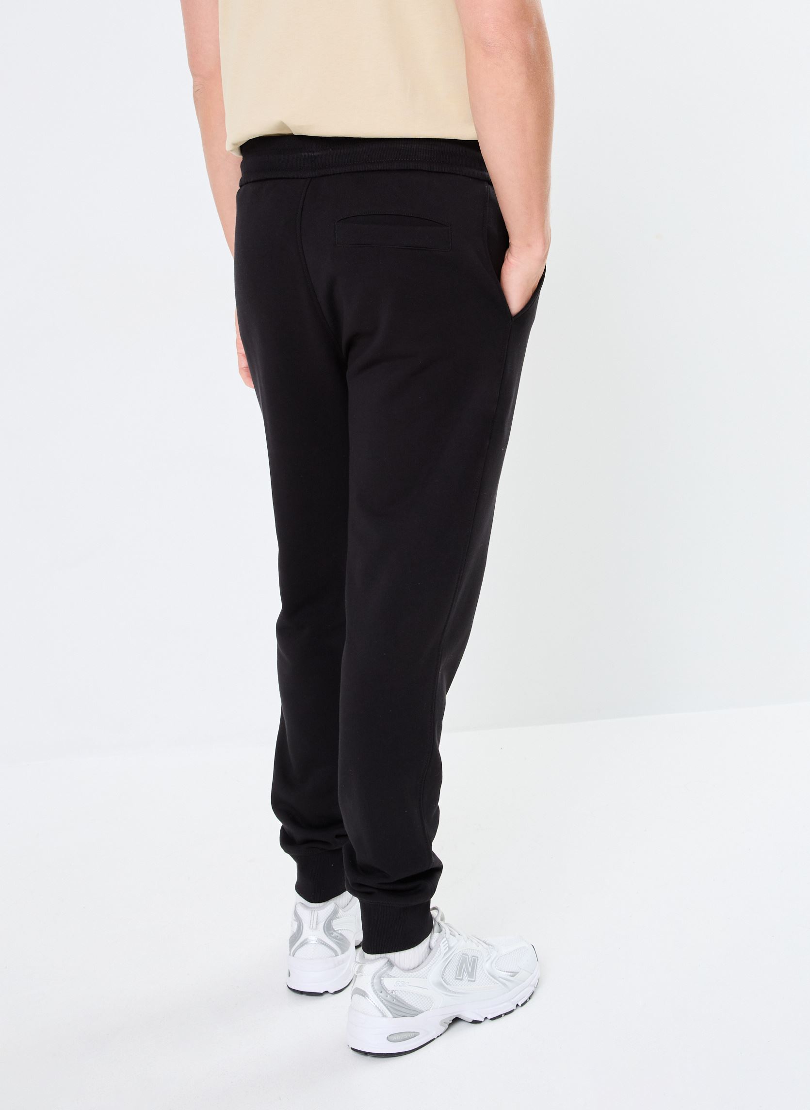 Joggings Institutional Hwk Pa J30J325660 homme noir Calvin Klein Jeans Joggings Institutional Hwk Pa J30J325660 homme noir CK BLACK