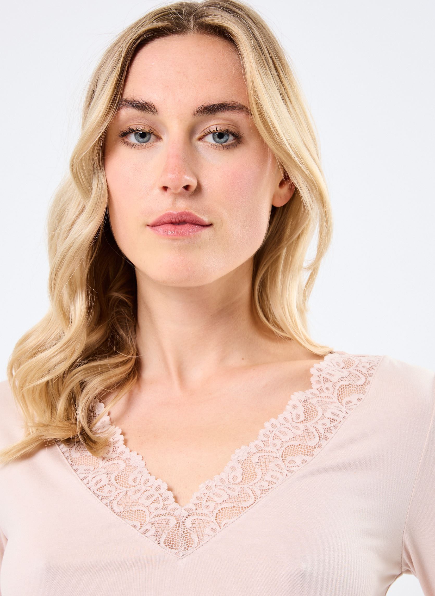 Tee-shirts manches longues TERMIV femme beige Georgia Rose Tee-shirts manches longues TERMIV femme beige MOONLIGHT
