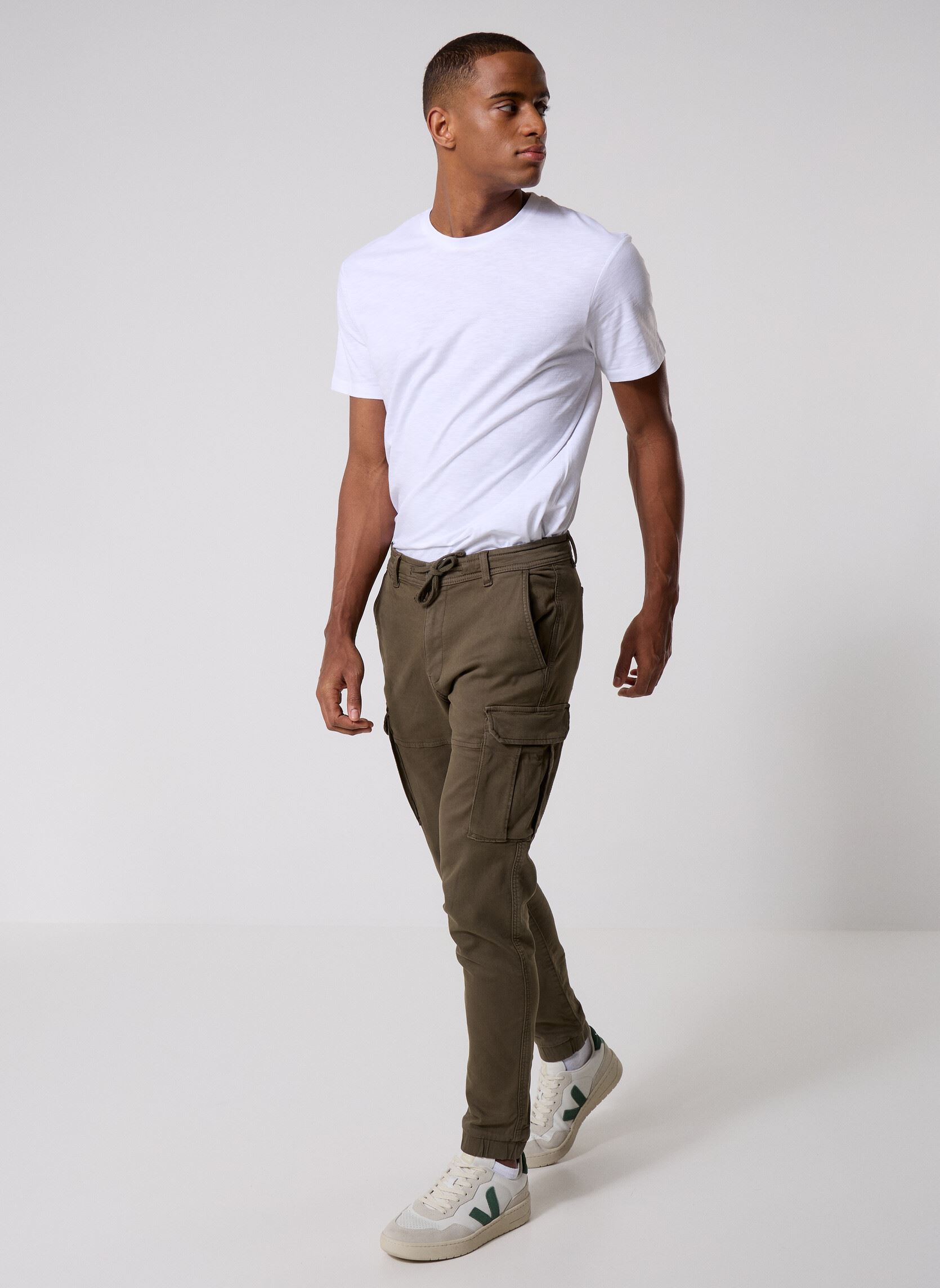 Chino-Hosen PRAVESH cargo herren grün MADE BY Chino-Hosen PRAVESH cargo herren grün grape leaf