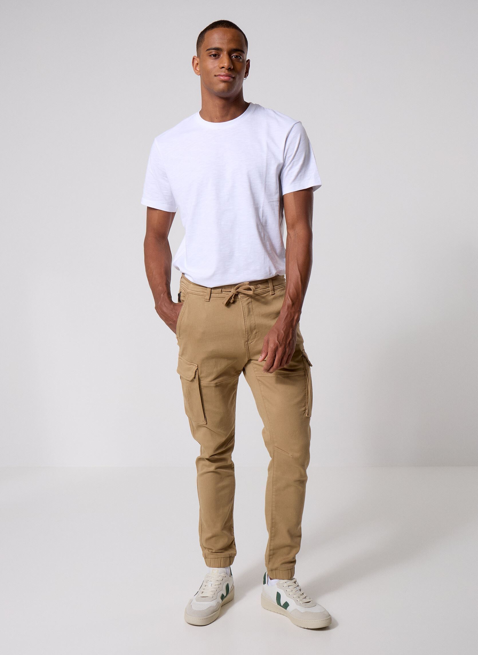 Pantalons chino PRAVESH cargo homme marron MADE BY Pantalons chino PRAVESH cargo homme marron TIGER'S EYE