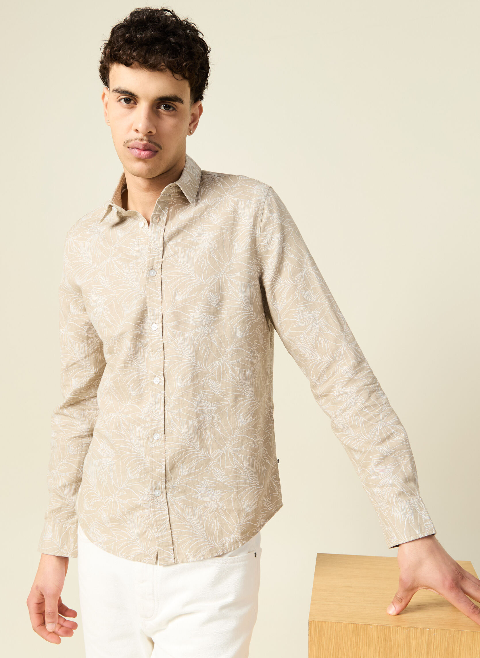 Chemises ESSLINAOP2H homme beige Bonobo Chemises ESSLINAOP2H homme beige Crème