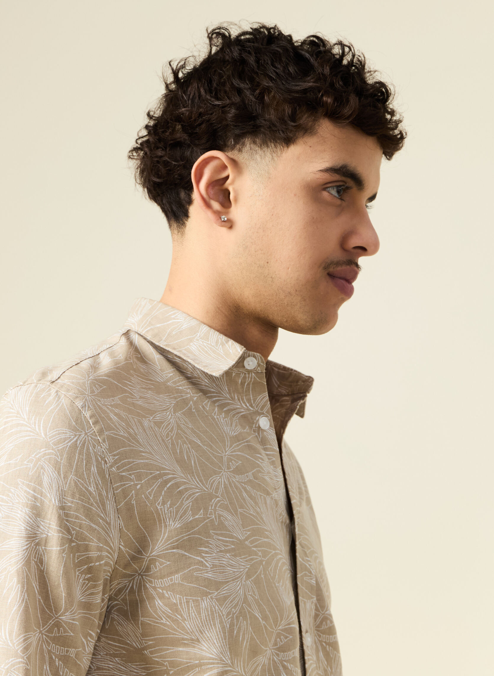 Chemises ESSLINAOP2H homme beige Bonobo Chemises ESSLINAOP2H homme beige Crème