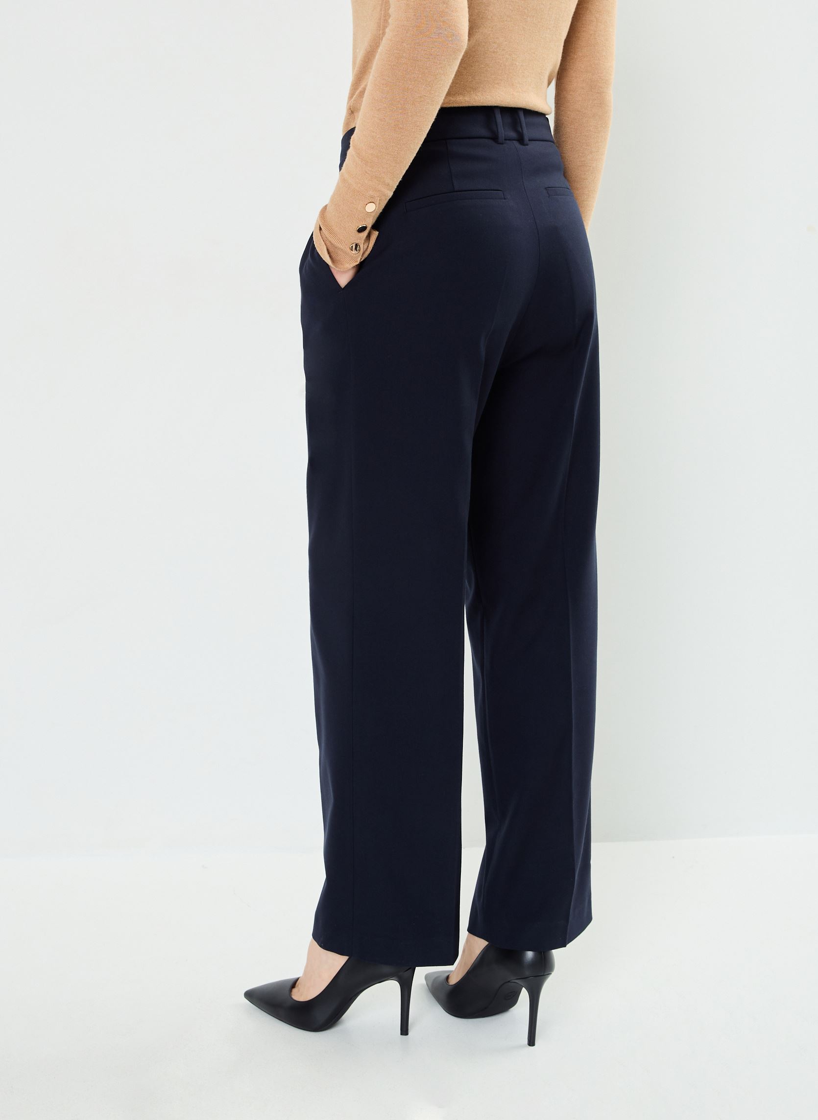 Pantalons de costume Core Relaxed Straigh WW0WW39725 femme bleu Tommy Hilfiger Pantalons de costume Core Relaxed Straigh WW0WW39725 femme bleu DESERT SKY