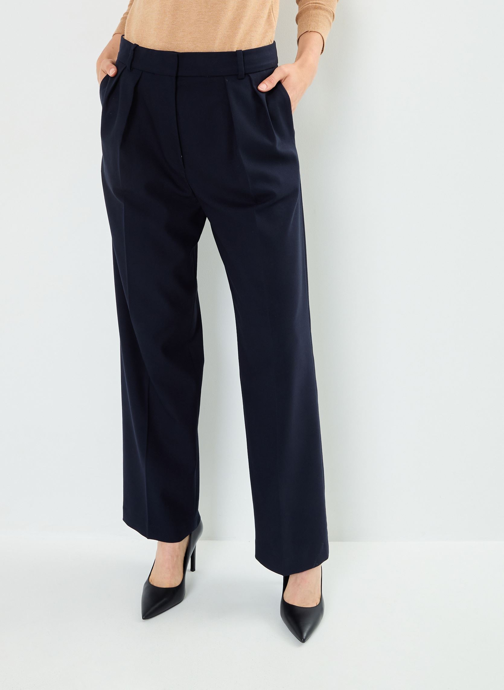 Vêtements Tommy Hilfiger Core Relaxed Straigh WW0WW39725 pour Accessoires