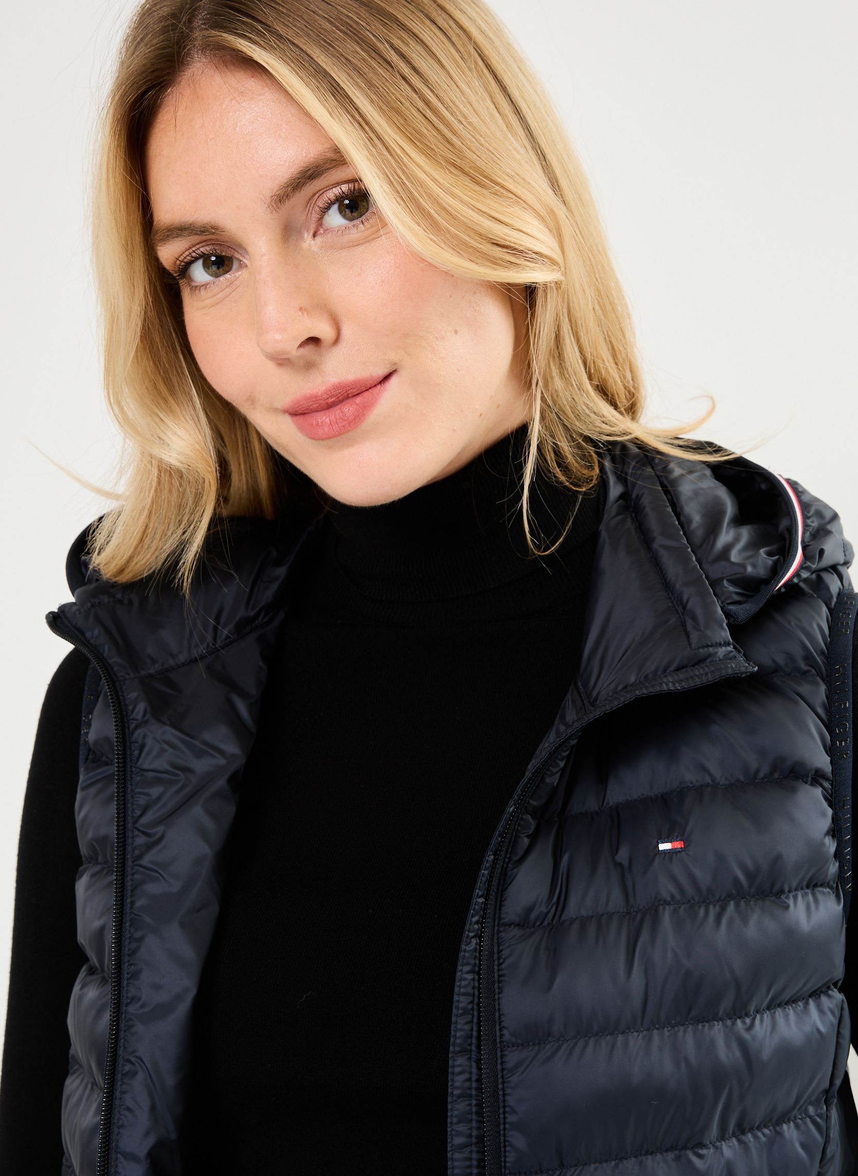 Doudounes sans manches Lw Padded Global Str WW0WW42051 femme bleu Tommy Hilfiger Doudounes sans manches Lw Padded Global Str WW0WW42051 femme bleu DESERT SKY