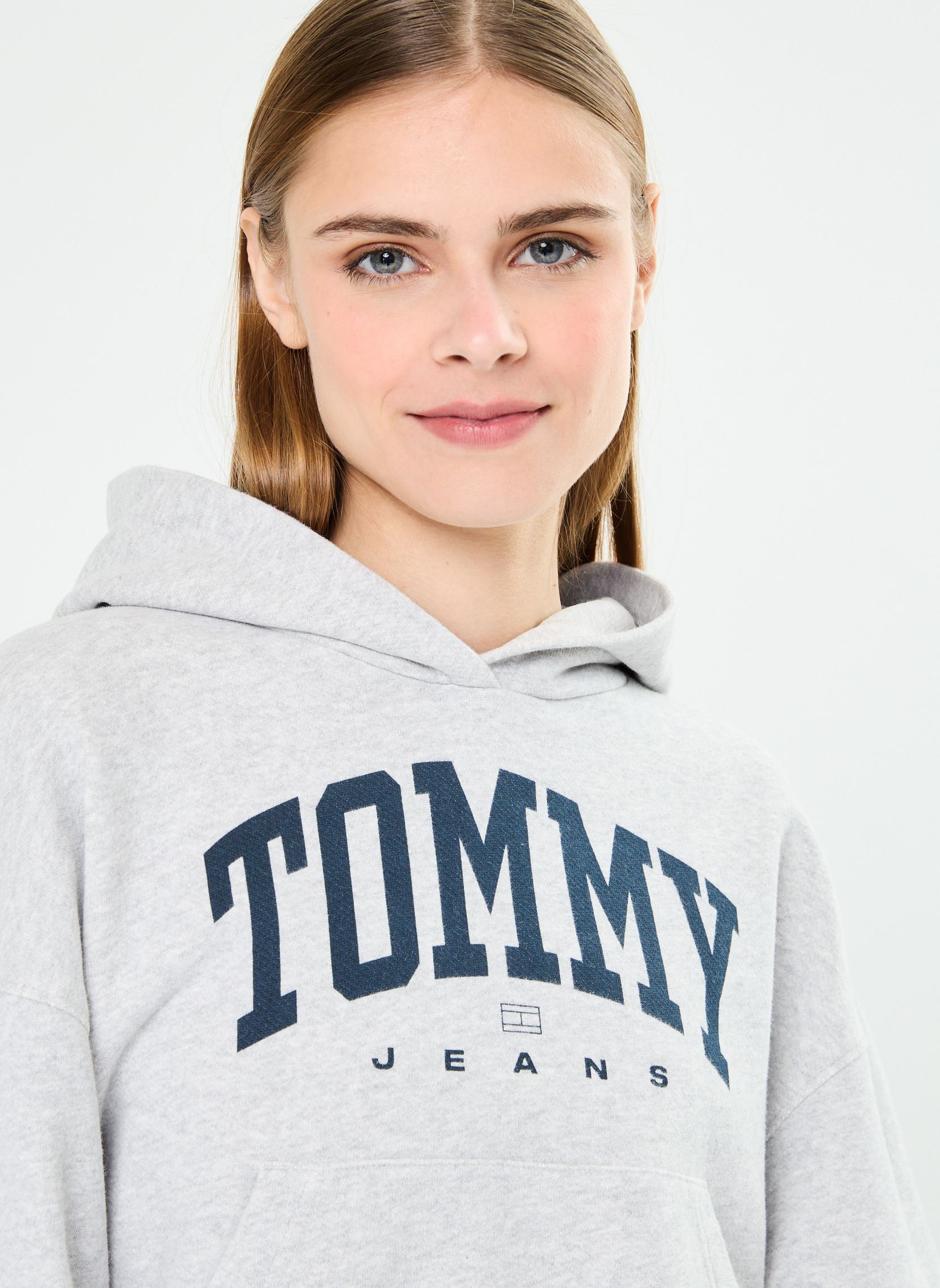 Sweats à capuche Tjw Vtg Varsity 1 Ho DW0DW19291 femme gris Tommy Jeans Sweats à capuche Tjw Vtg Varsity 1 Ho DW0DW19291 femme gris SILVER GREY HTR