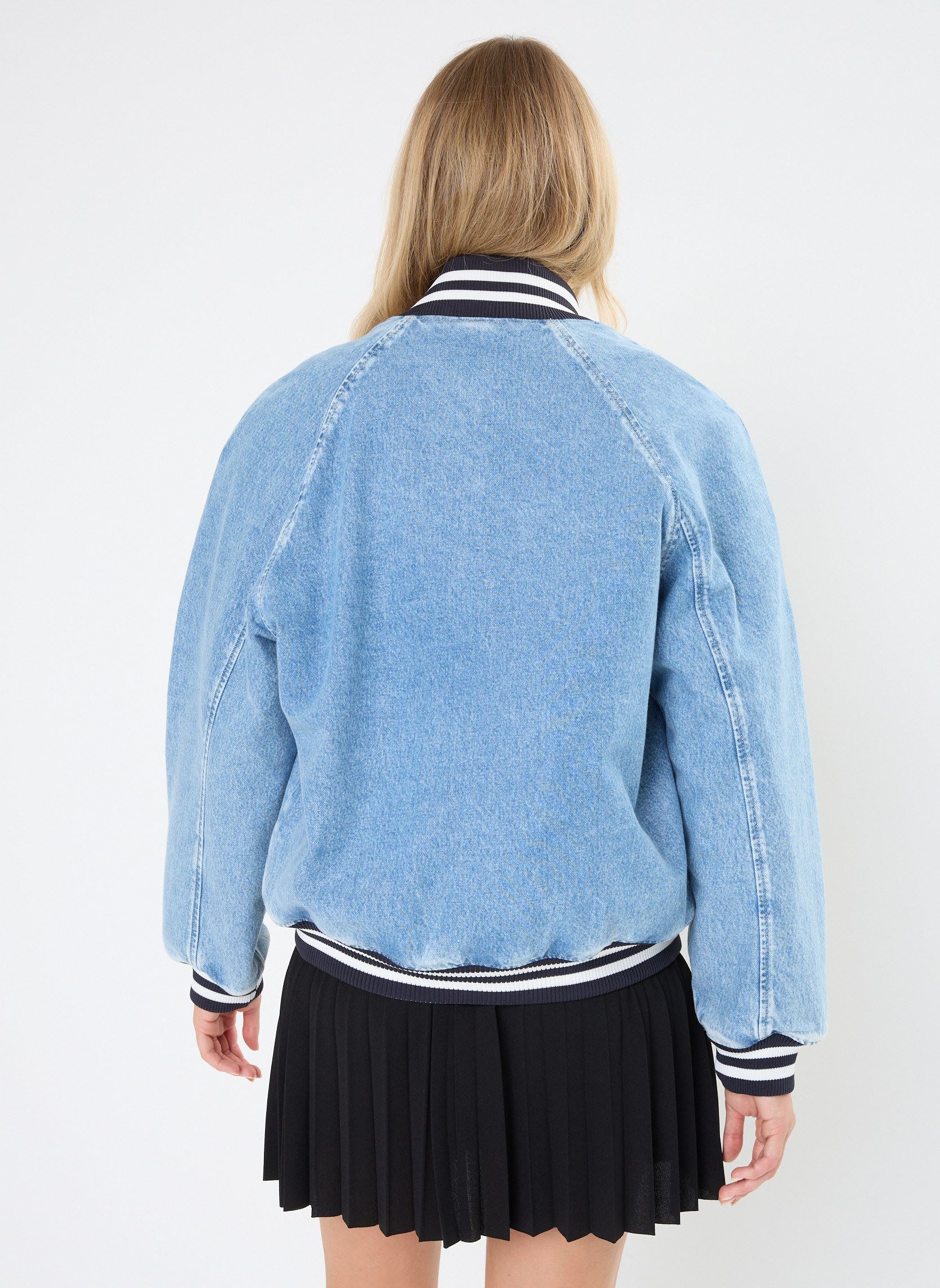 Giubbotti Letterman Denim Jack DW0DW18202 donna blu Tommy Jeans Giubbotti Letterman Denim Jack DW0DW18202 donna blu DENIM LIGHT