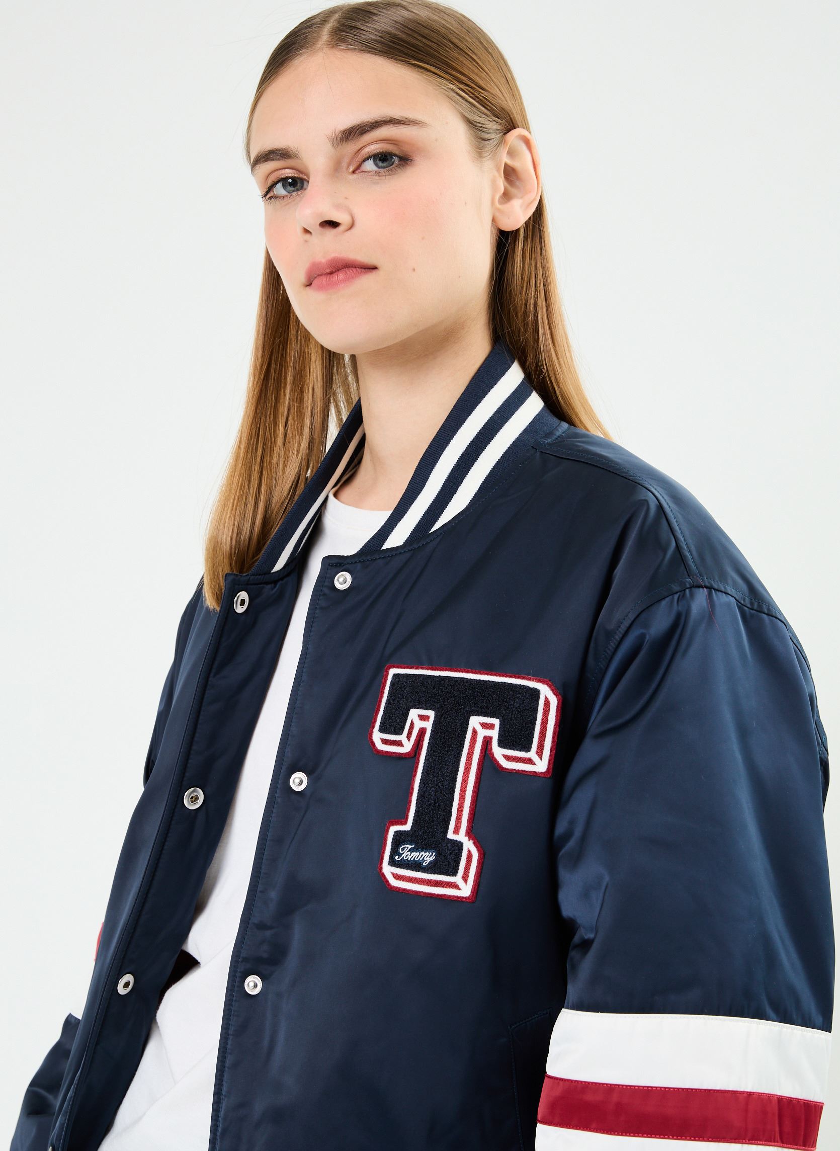 Blousons Tjw Letterman Satin DW0DW18306 femme bleu Tommy Jeans Blousons Tjw Letterman Satin DW0DW18306 femme bleu DARK NIGHT NAVY