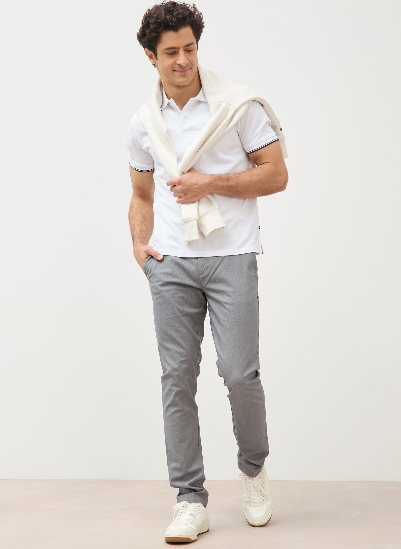 Pantalons droits SADAOCHIN2H homme gris Bonobo Pantalons droits SADAOCHIN2H homme gris Gris clair