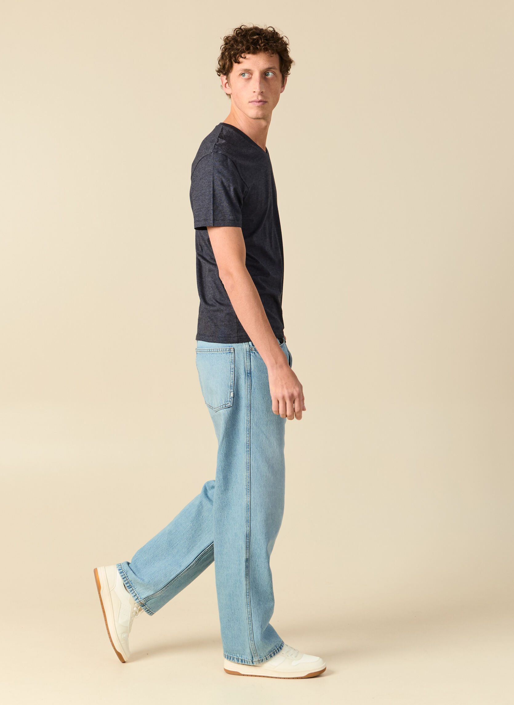 Tee-shirts NEWBLVH homme bleu Bonobo Tee-shirts NEWBLVH homme bleu Bleu foncé