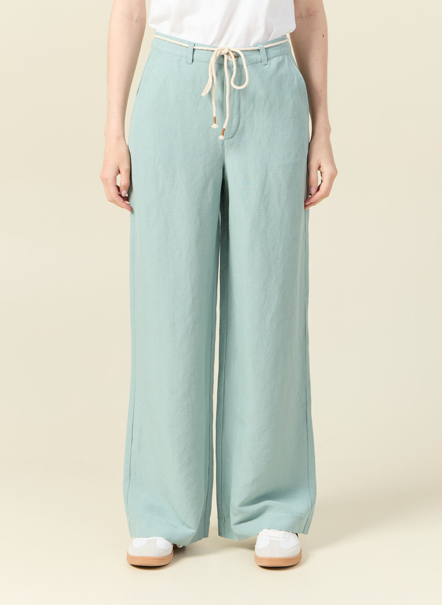 Pantalons droit LARGNEWLINF femme vert Bonobo Pantalons droit LARGNEWLINF femme vert Vert pastel