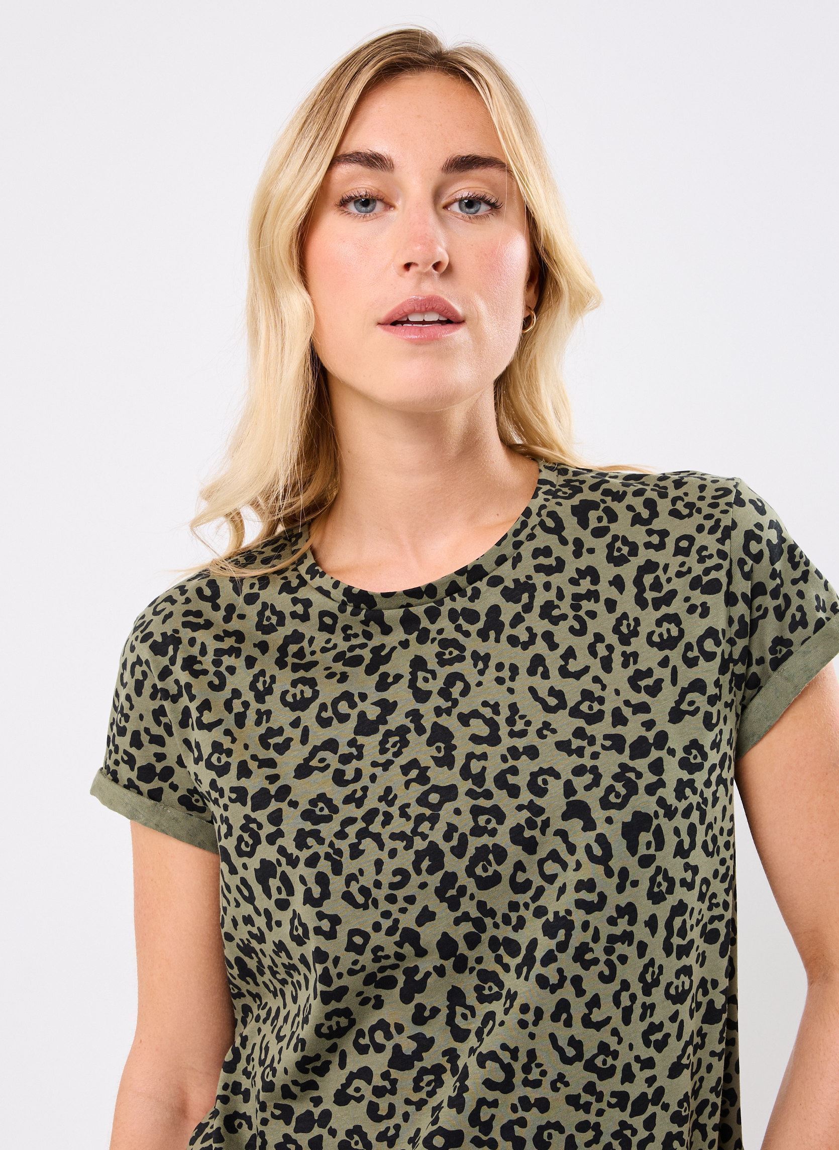 Tee-shirts manches courtes TANIMA léopard femme vert Georgia Rose Tee-shirts manches courtes TANIMA léopard femme vert ANI-BIMILEO-GR