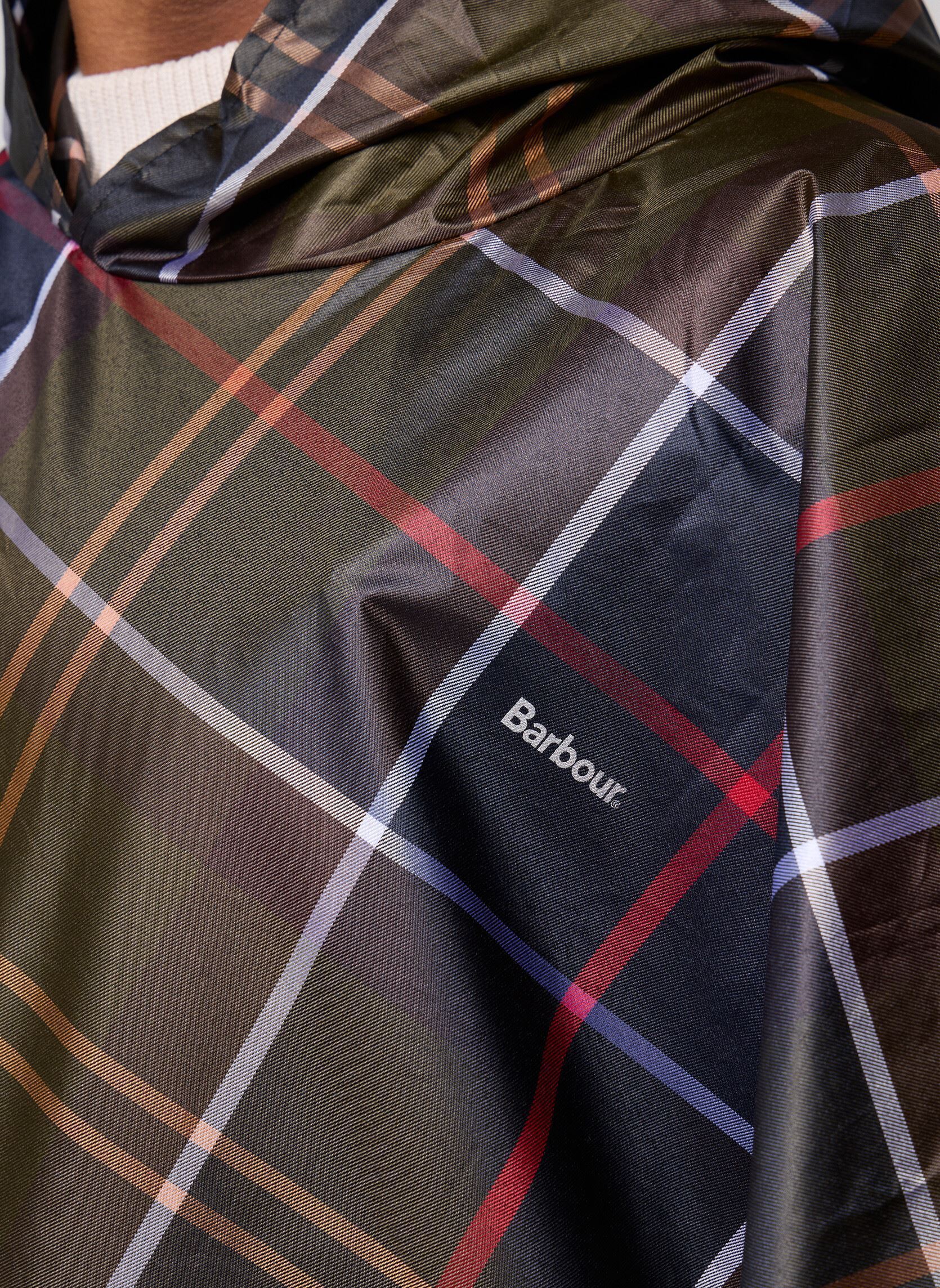 Vestes imperméables Tartan showerproof poncho - Unisex M homme vert Barbour Vestes imperméables Tartan showerproof poncho - Unisex M homme vert Classic Tartan