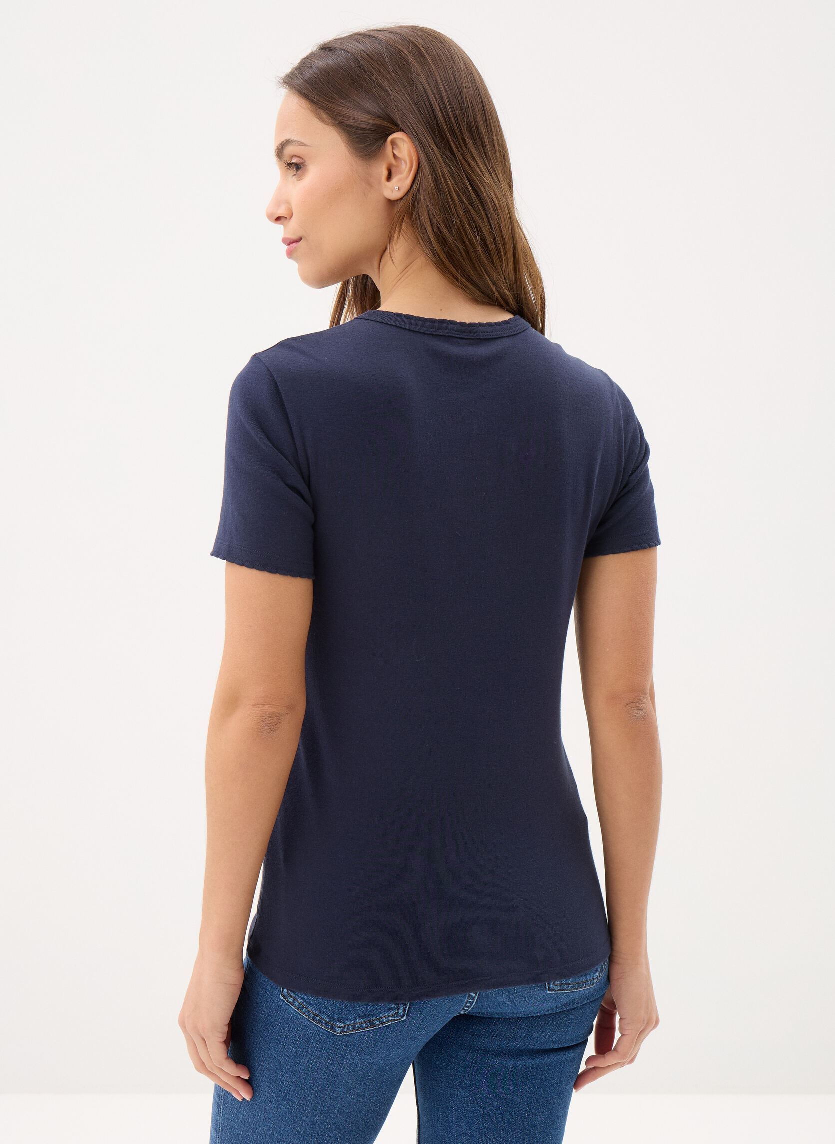 Tee-shirts manches courtes T-shirt l'iconique manches courtes col r femme bleu Petit Bateau Tee-shirts manches courtes T-shirt l'iconique manches courtes col r femme bleu SMOKING