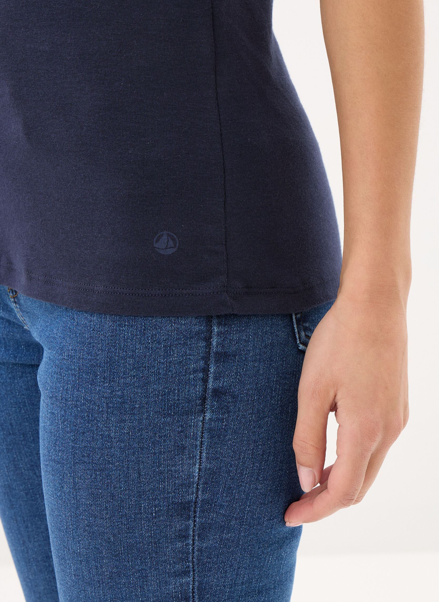 Tee-shirts manches courtes T-shirt l'iconique manches courtes col r femme bleu Petit Bateau Tee-shirts manches courtes T-shirt l'iconique manches courtes col r femme bleu SMOKING