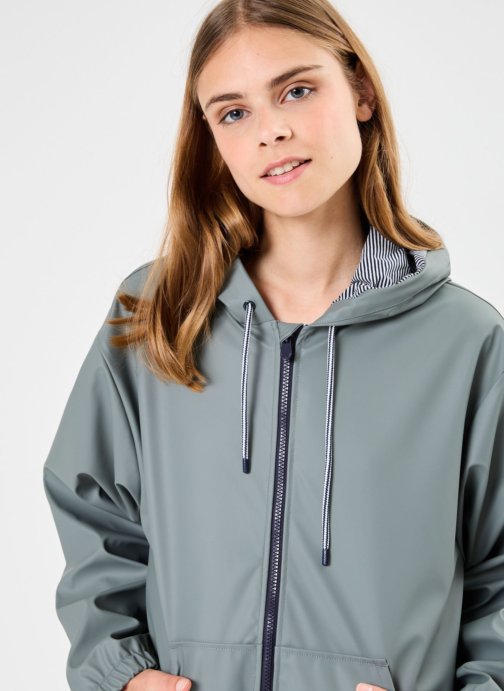 Regenjacken Ciré Court Femme damen grau Petit Bateau Regenjacken Ciré Court Femme damen grau Thuya