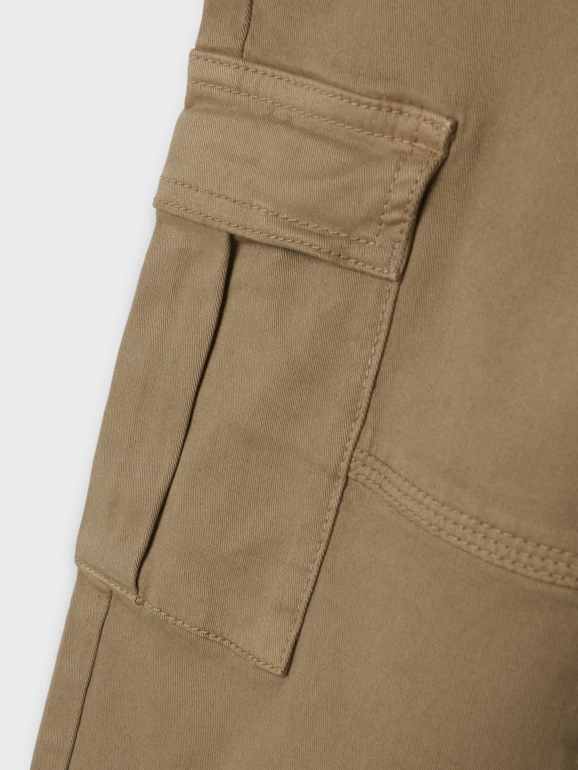 Pantalons Nkmryan St Twi Cargo Pant 5720-Ot Noos garçon marron Name it Pantalons Nkmryan St Twi Cargo Pant 5720-Ot Noos garçon marron KELP