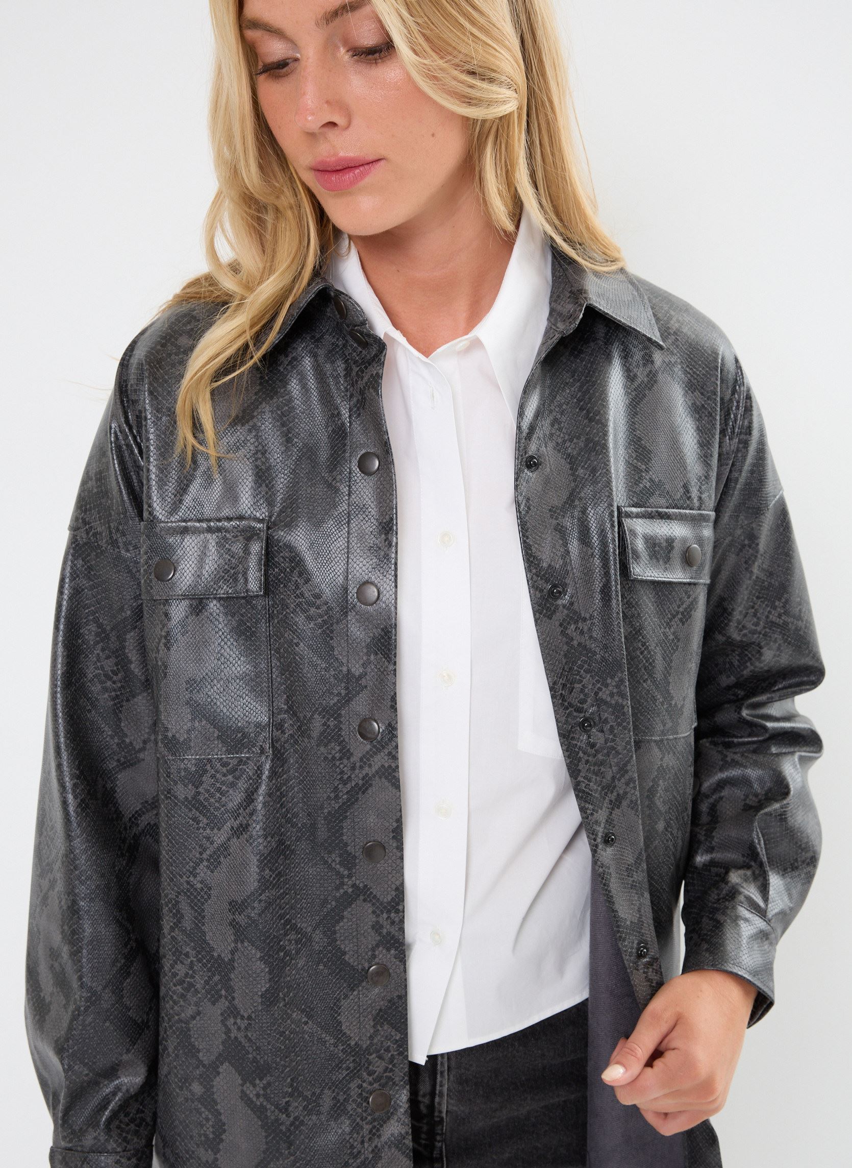Giacche NMMIA PU OVERSHIRT WVN donna grigio Noisy May Giacche NMMIA PU OVERSHIRT WVN donna grigio Agate Gray