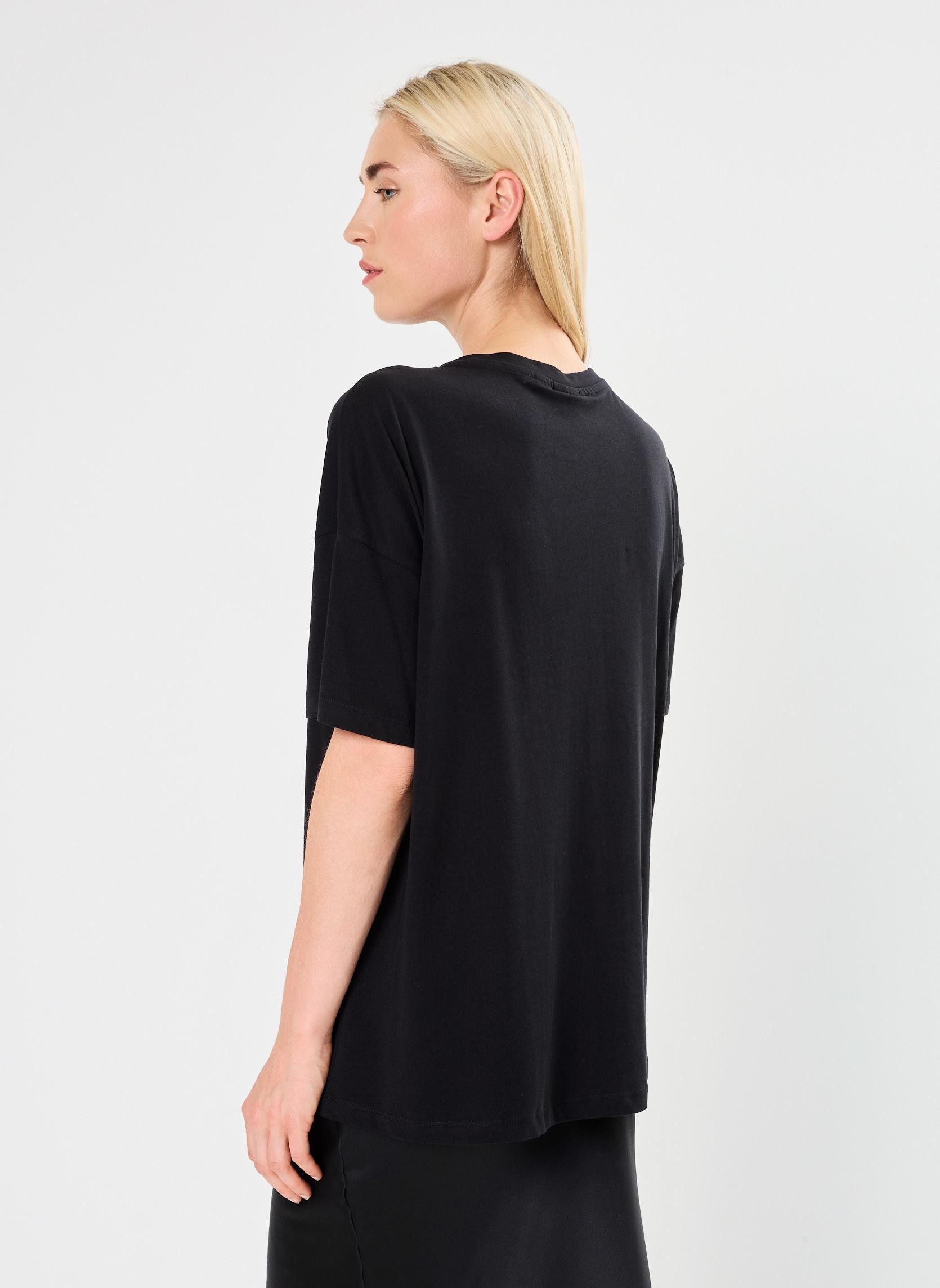 Tee-shirts manches courtes NMIDA S/S NY JETS T-SHIRT JRS FWD femme noir Noisy May Tee-shirts manches courtes NMIDA S/S NY JETS T-SHIRT JRS FWD femme noir Black