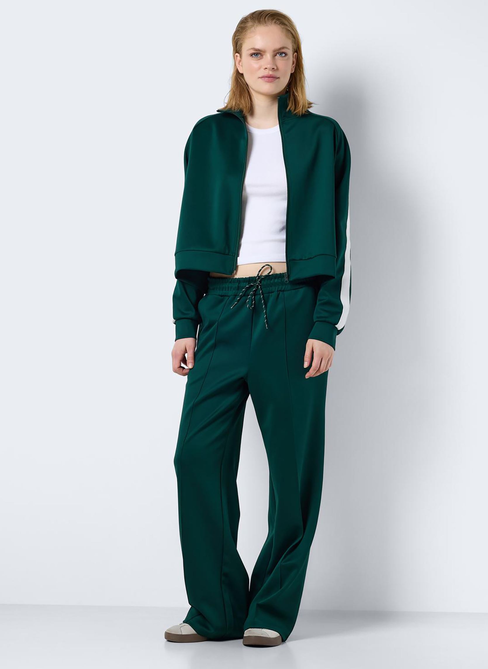 Sweaters met rits NMJENNA L/S HIGHNECK SWEAT JRS dames groen Noisy May Sweaters met rits NMJENNA L/S HIGHNECK SWEAT JRS dames groen Ponderosa Pine
