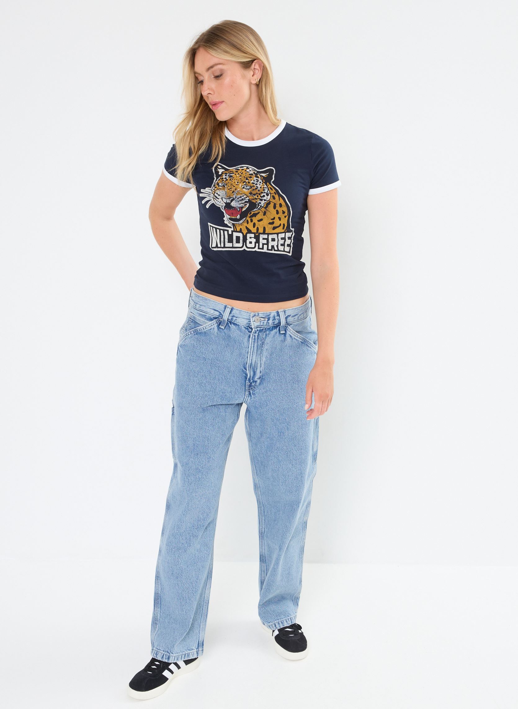 Tee-shirts manches courtes NMKATINKA S/S COLLEGE TEE FWD JRS femme multicolore Noisy May Tee-shirts manches courtes NMKATINKA S/S COLLEGE TEE FWD JRS femme multicolore Navy Blazer