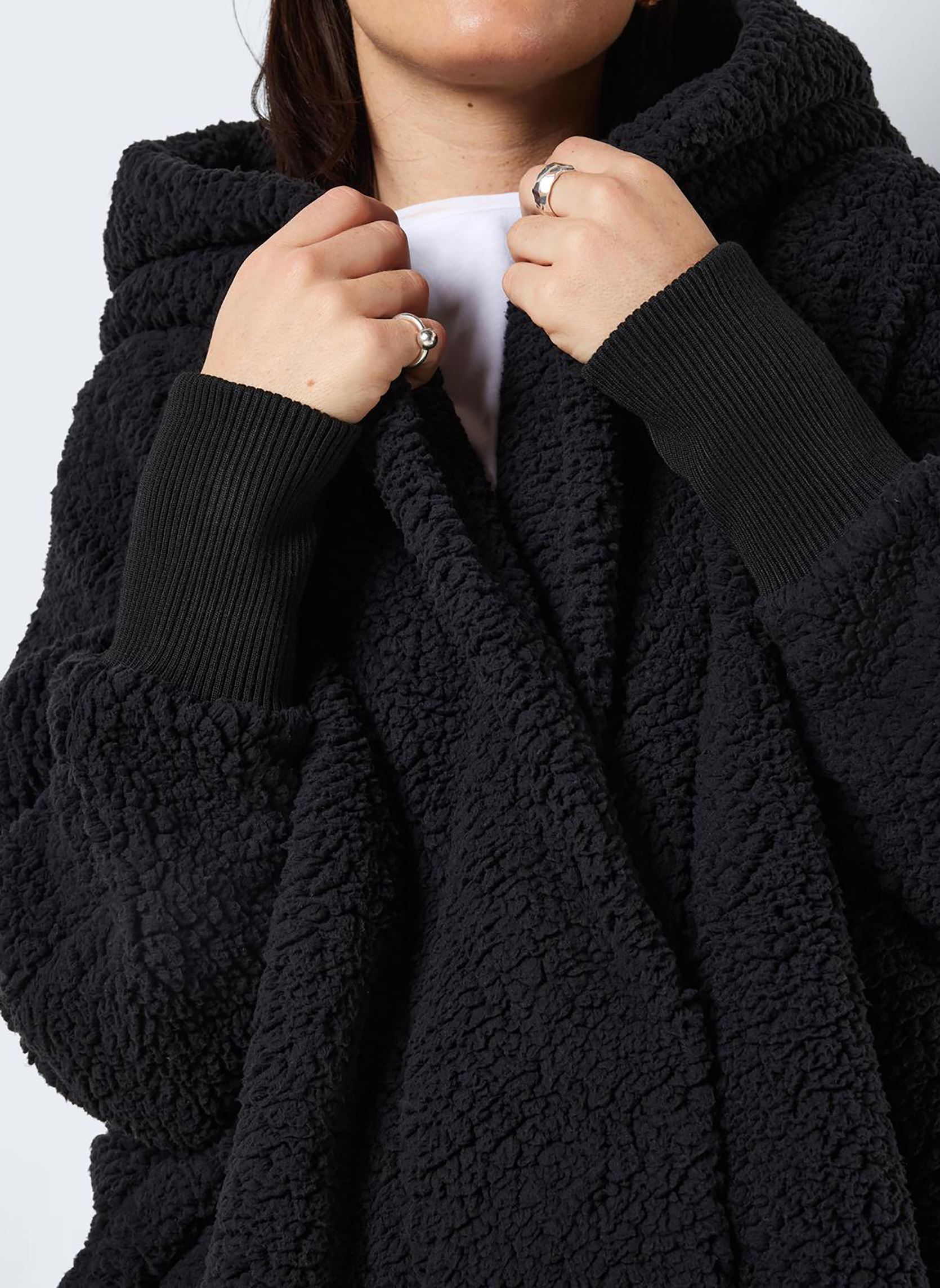 Mäntel NMCUDDLE L/S COATIGAN NOOS damen schwarz Noisy May Mäntel NMCUDDLE L/S COATIGAN NOOS damen schwarz Black