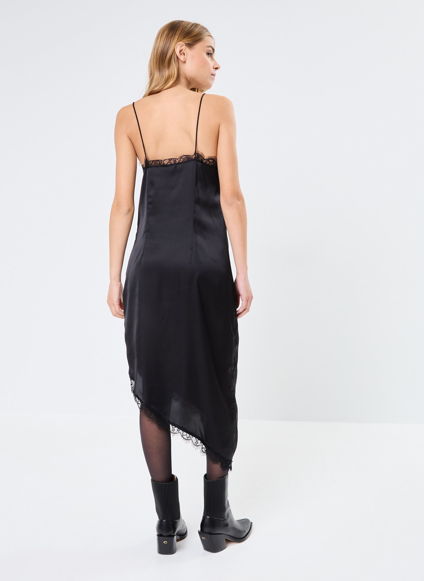 Robes NMSANTAL SL ASYMMETRIC SLIP DRESS WVN femme noir Noisy May Robes NMSANTAL SL ASYMMETRIC SLIP DRESS WVN femme noir Black