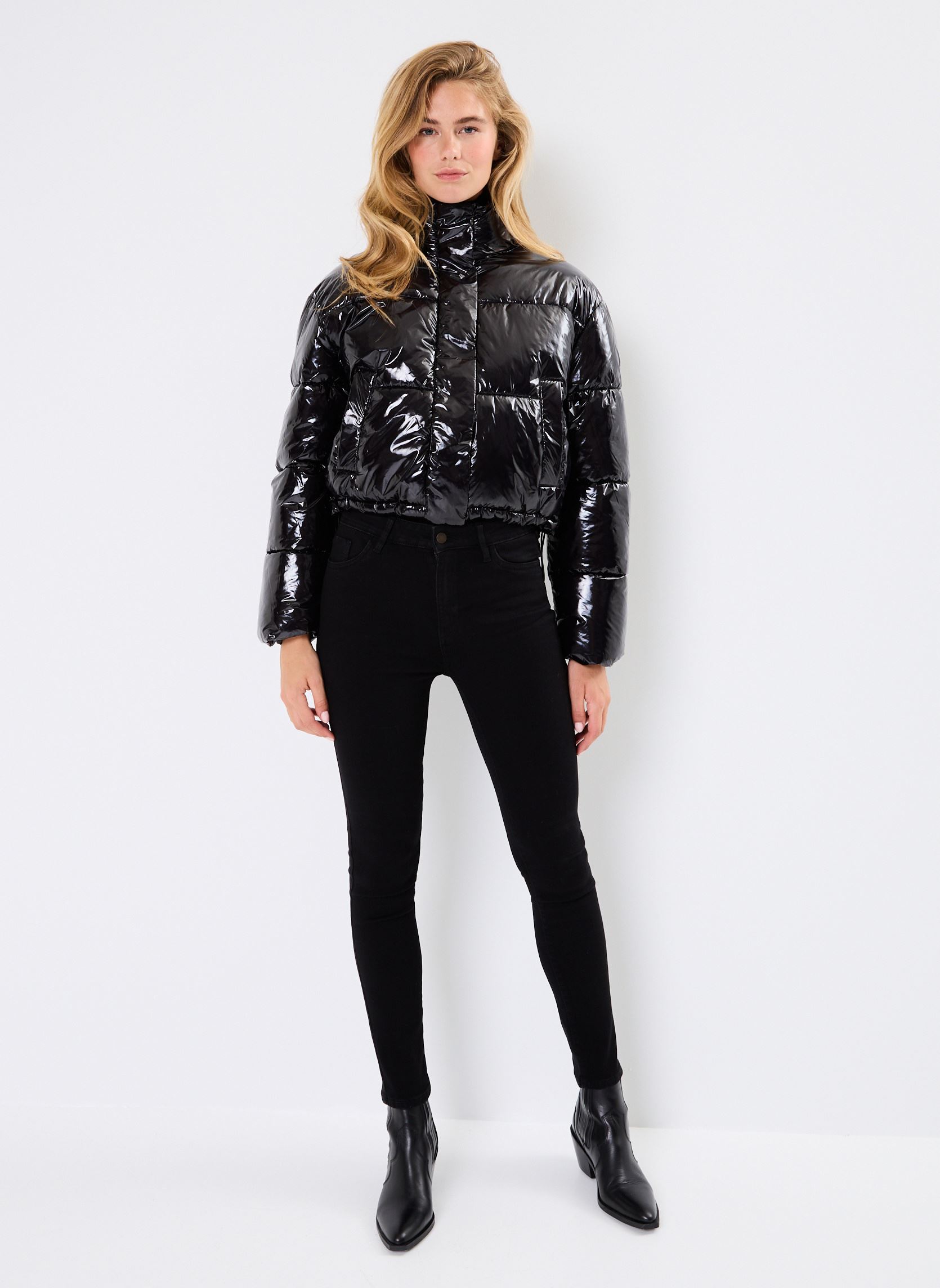 Doudounes NMCOLBIE L/S SHINY PUFFER JACKET DD femme noir Noisy May Doudounes NMCOLBIE L/S SHINY PUFFER JACKET DD femme noir Black