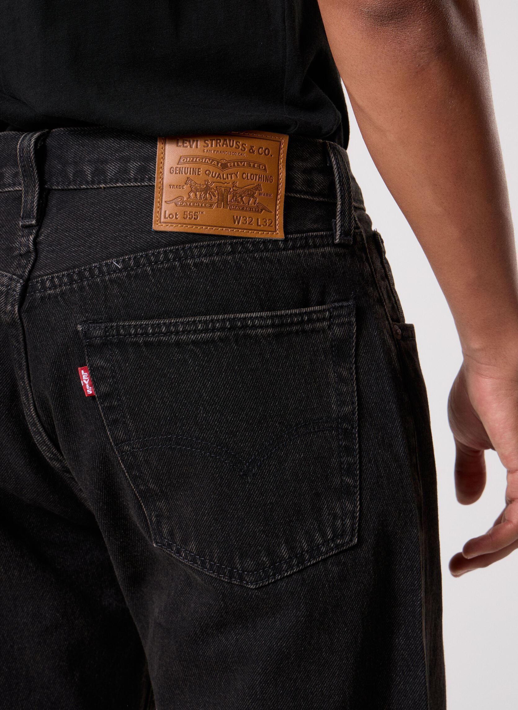 Jeans droit 555™ Relaxed Straight Dark homme noir Levi's Jeans droit 555™ Relaxed Straight Dark homme noir WELCOME TO THE RODEO