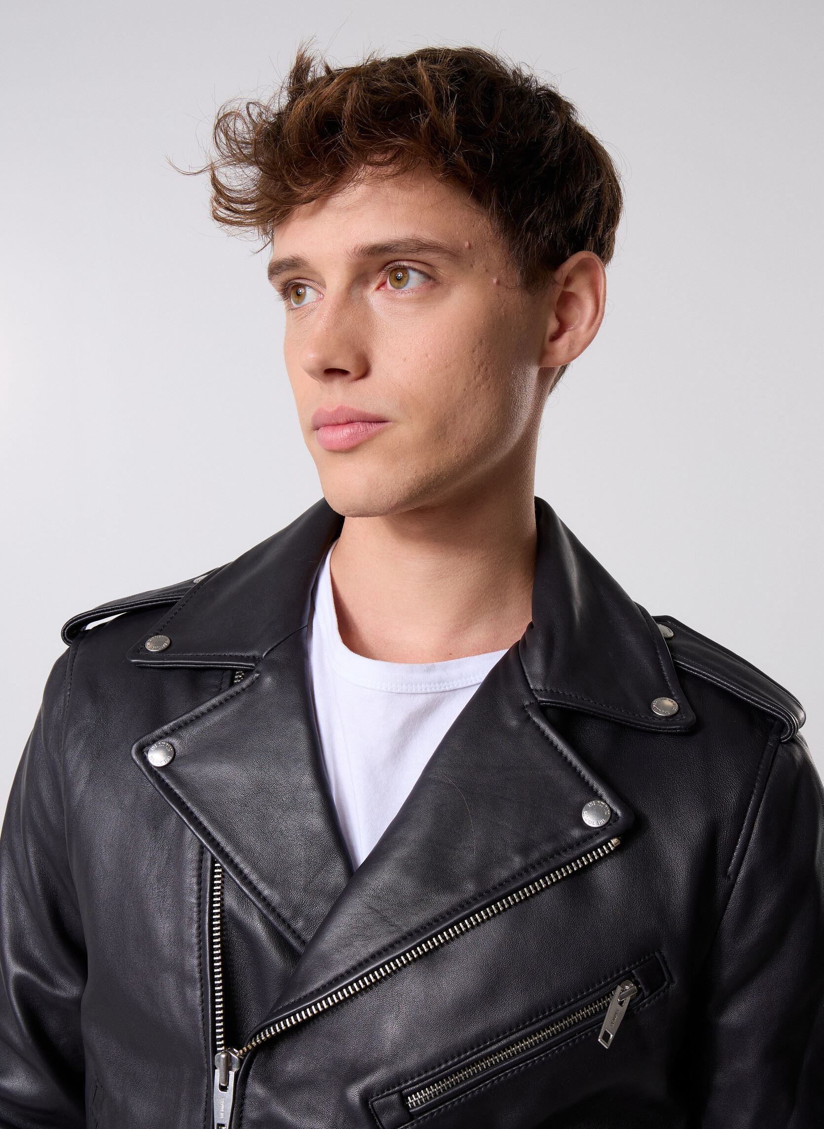 Vestes en cuir HCUI29007K homme noir The Kooples Vestes en cuir HCUI29007K homme noir BLA01