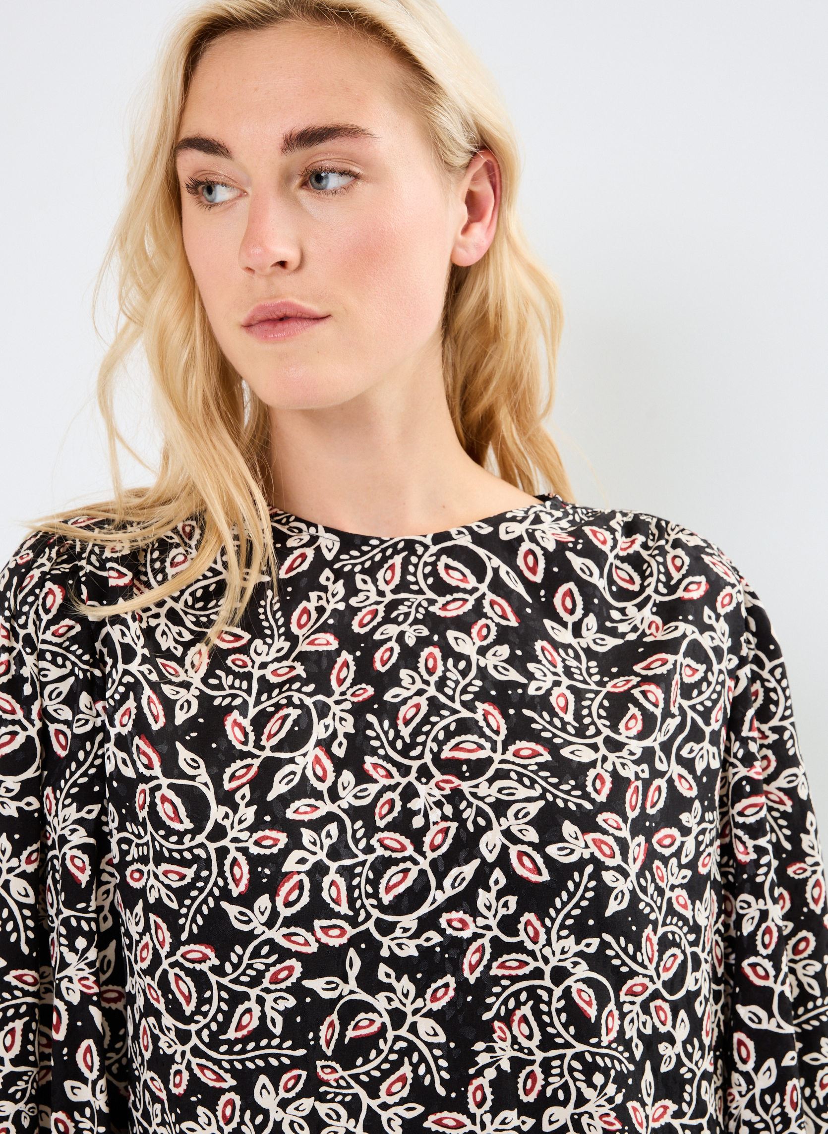 Blouses met lange mouwen Nimes dames zwart Grace & Mila Blouses met lange mouwen Nimes dames zwart Noir