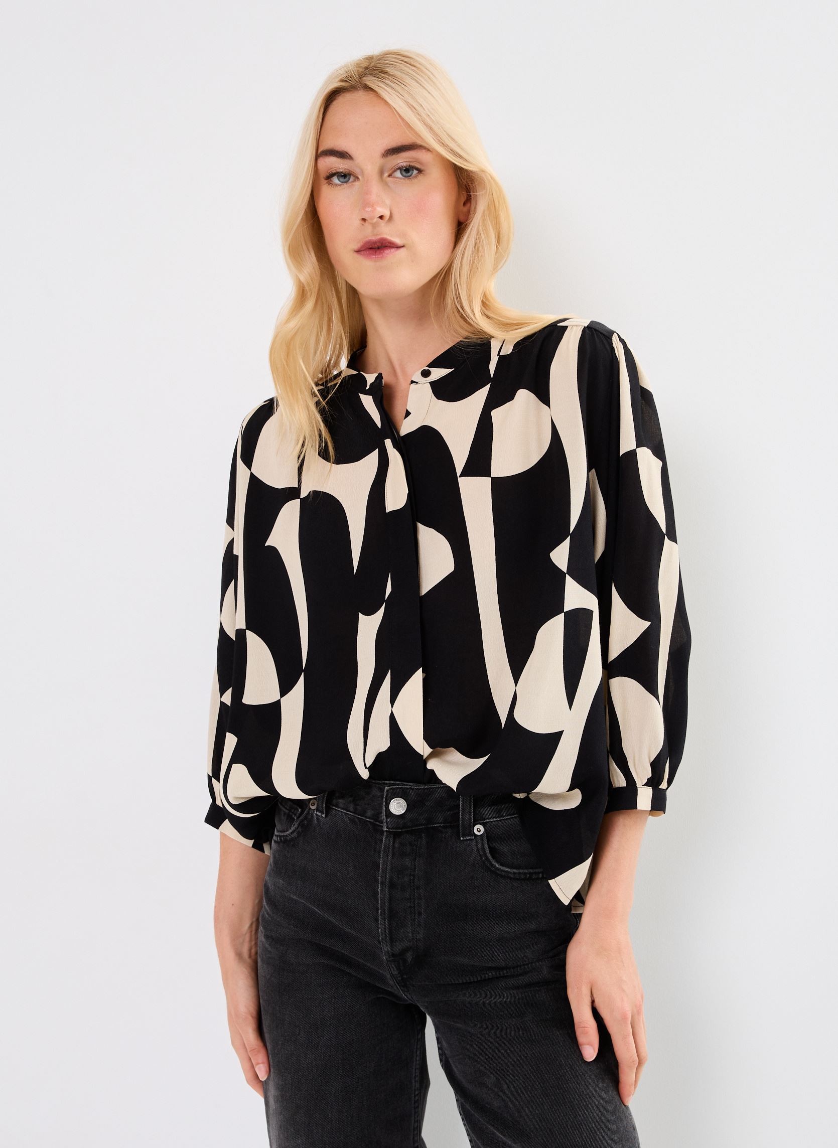 Blouses met lange mouwen Nymphea dames zwart Grace & Mila Blouses met lange mouwen Nymphea dames zwart NOIR