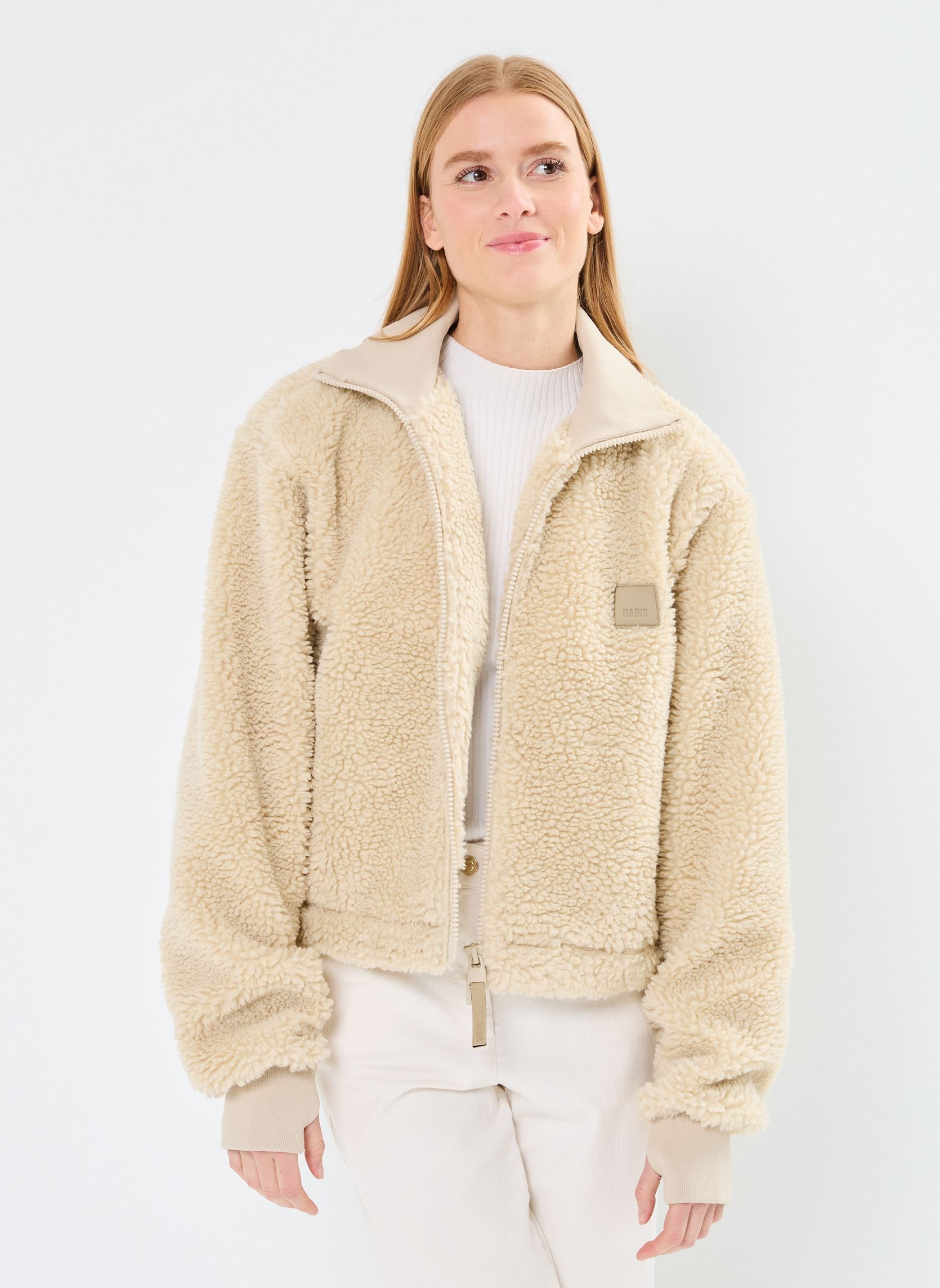 Polares Kofu Fleece Short Jacket T2 mujer beige Rains Polares Kofu Fleece Short Jacket T2 mujer beige SAND