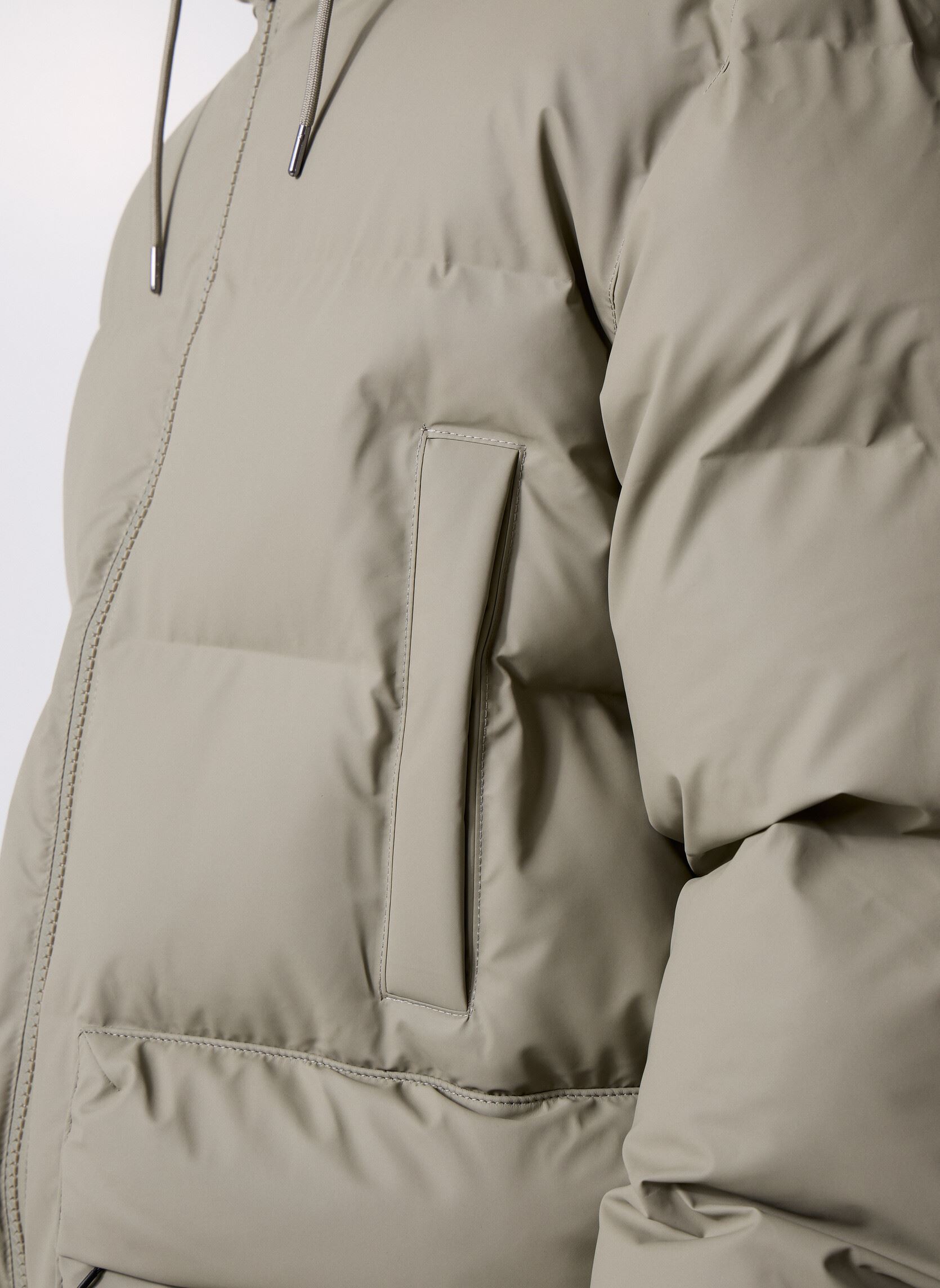Daunenjacken Alta Long Puffer Cargo Jacket W3T4 herren grün Rains Daunenjacken Alta Long Puffer Cargo Jacket W3T4 herren grün DRIFT