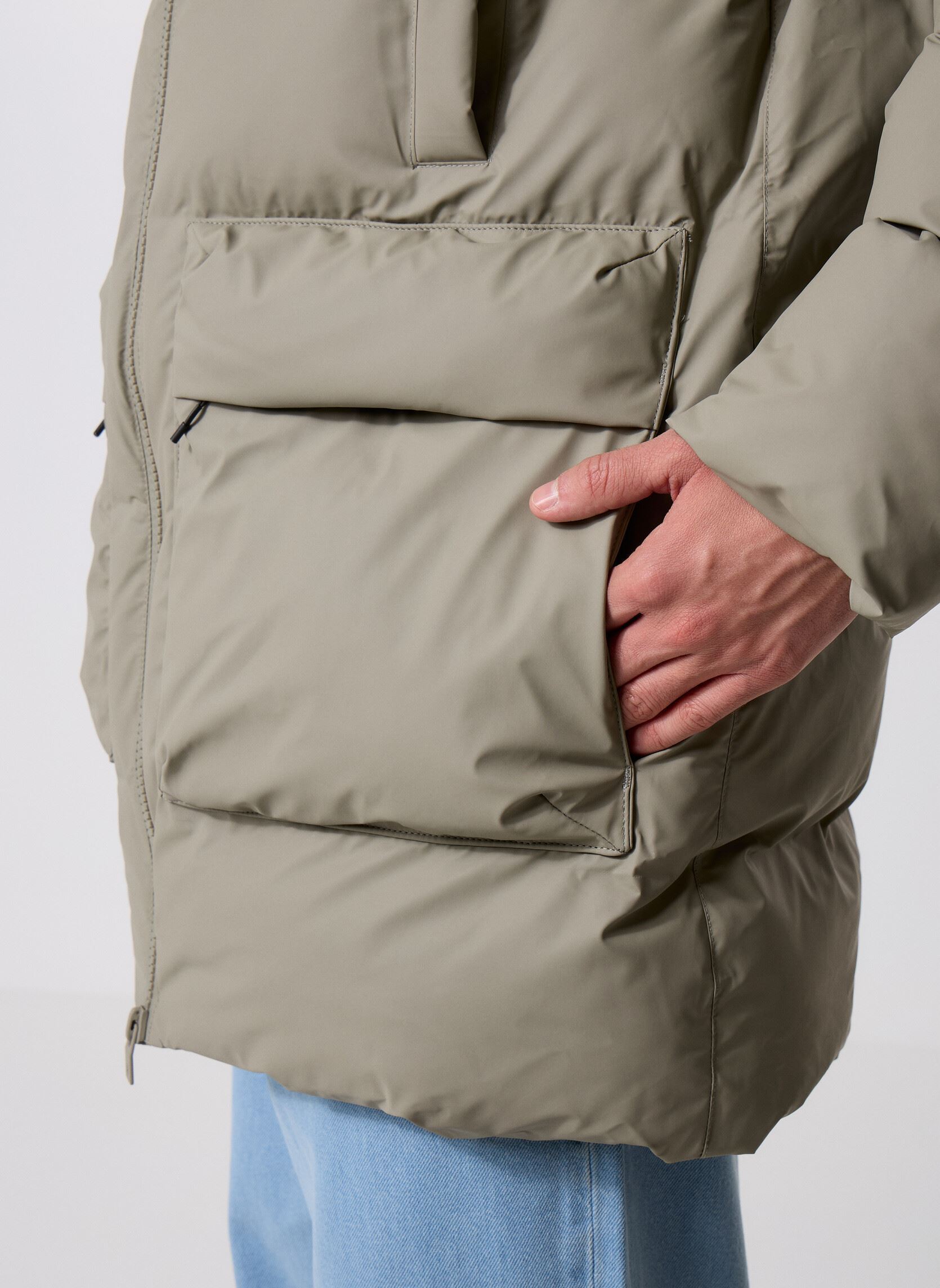 Daunenjacken Alta Long Puffer Cargo Jacket W3T4 herren grün Rains Daunenjacken Alta Long Puffer Cargo Jacket W3T4 herren grün DRIFT