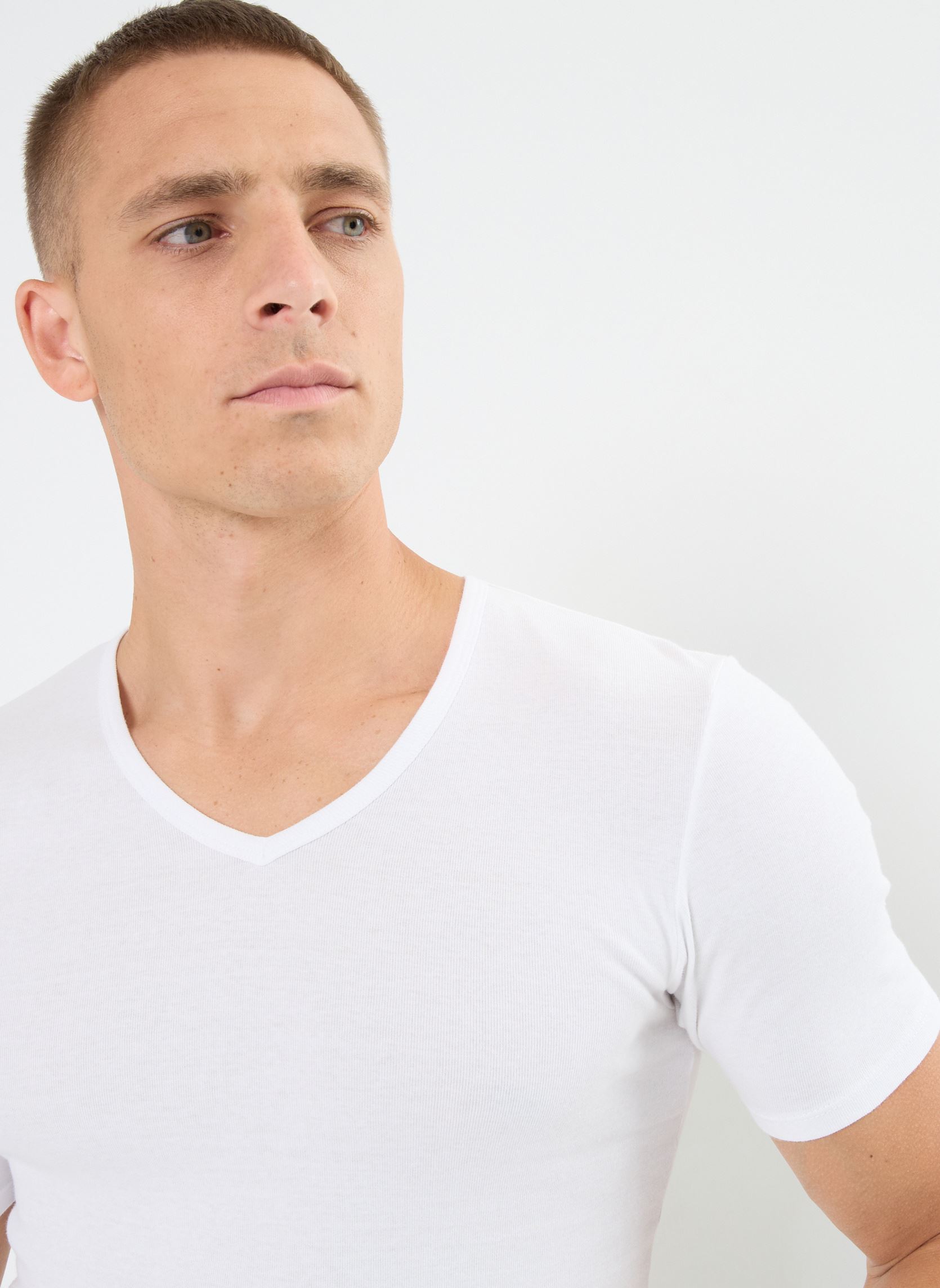 Tee-shirts manches courtes Ecodim T-Shirt Col V X2 homme blanc Dim Tee-shirts manches courtes Ecodim T-Shirt Col V X2 homme blanc Blanc