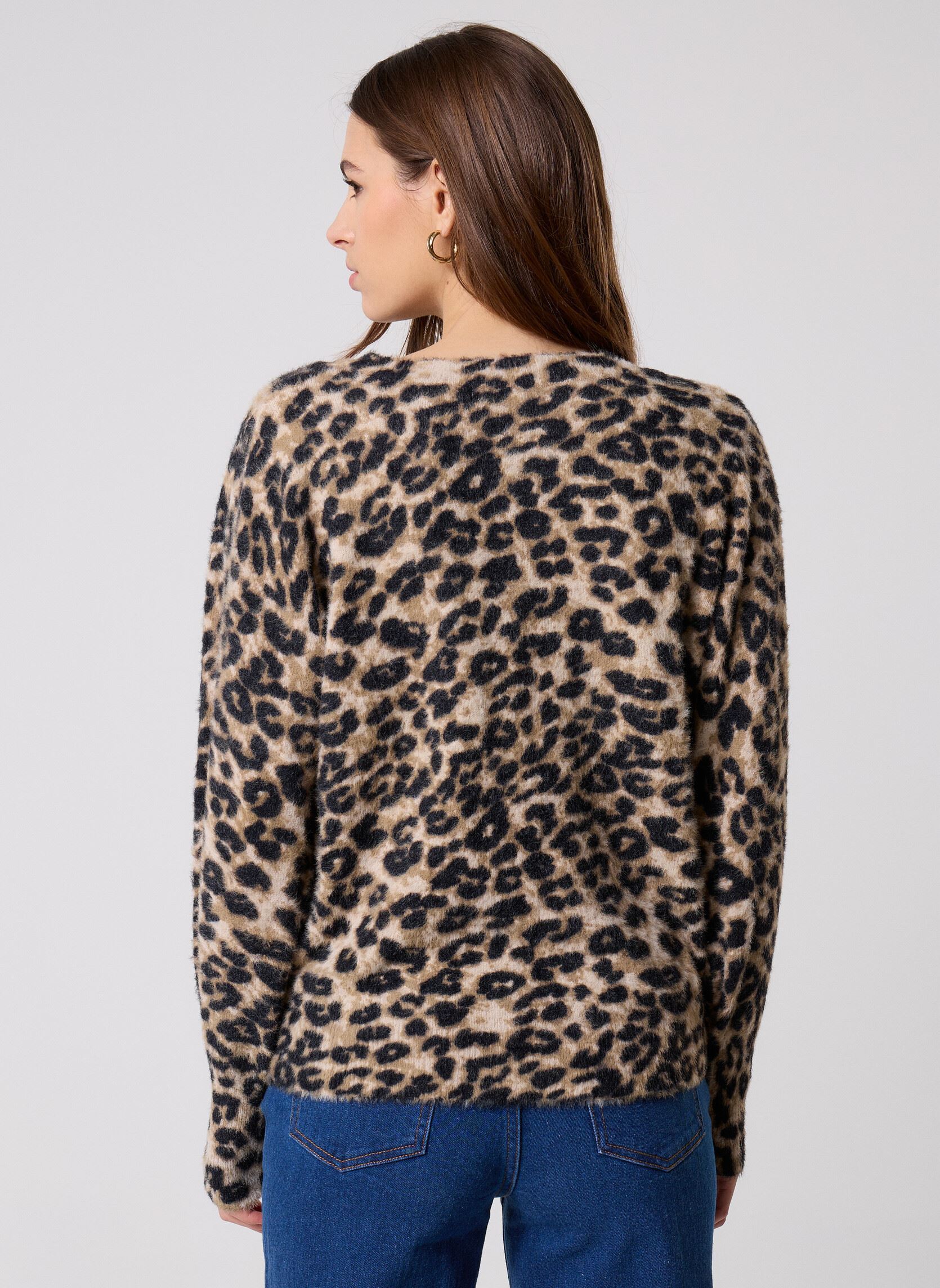 Pulls MONLEO léopard femme beige MADE BY Pulls MONLEO léopard femme beige IMP_LEOPARD NOIR_BEIGE