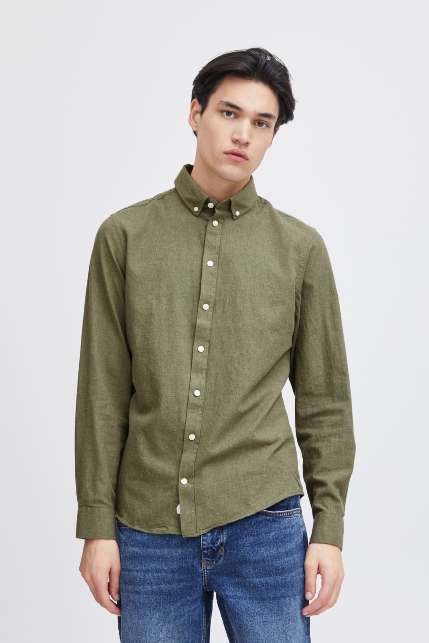 Chemises CFAnton LS BD fil a fil shirt Noos homme vert Casual Friday Chemises CFAnton LS BD fil a fil shirt Noos homme vert BURNT OLIVE MELANGE