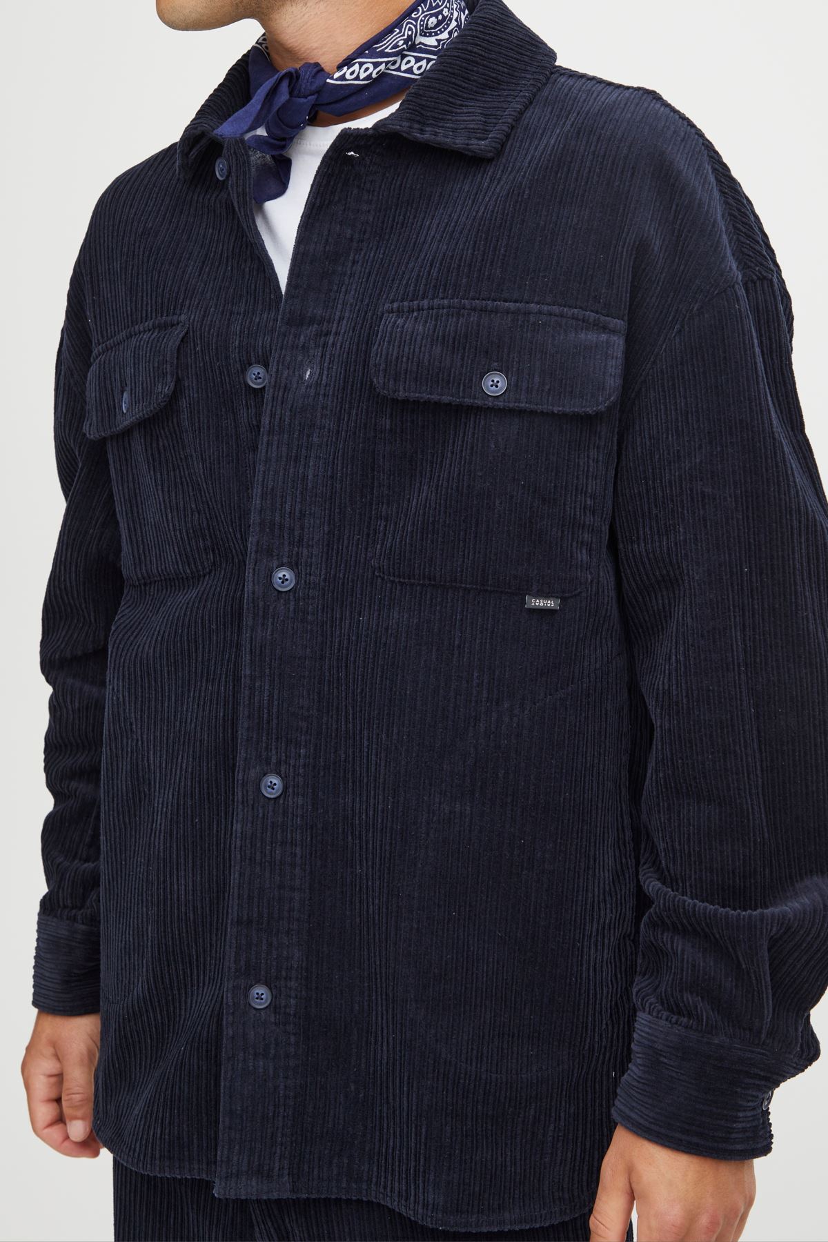 Vestes CF August 0090 corduroy overshirt homme bleu Casual Friday Vestes CF August 0090 corduroy overshirt homme bleu DARK NAVY