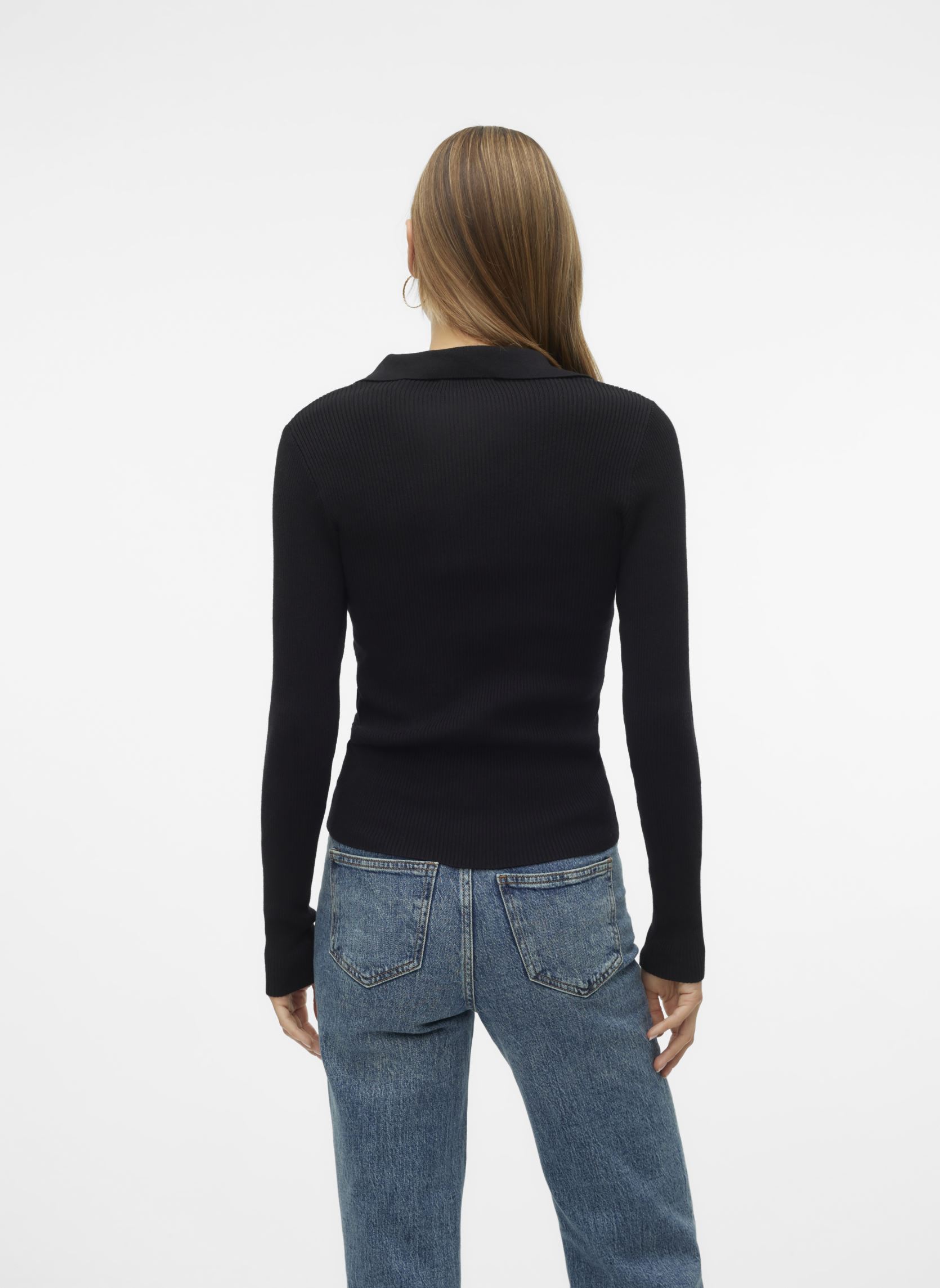 Tee-shirts VMMAITE LS POLO TOP VMA femme noir Vero Moda Tee-shirts VMMAITE LS POLO TOP VMA femme noir Black