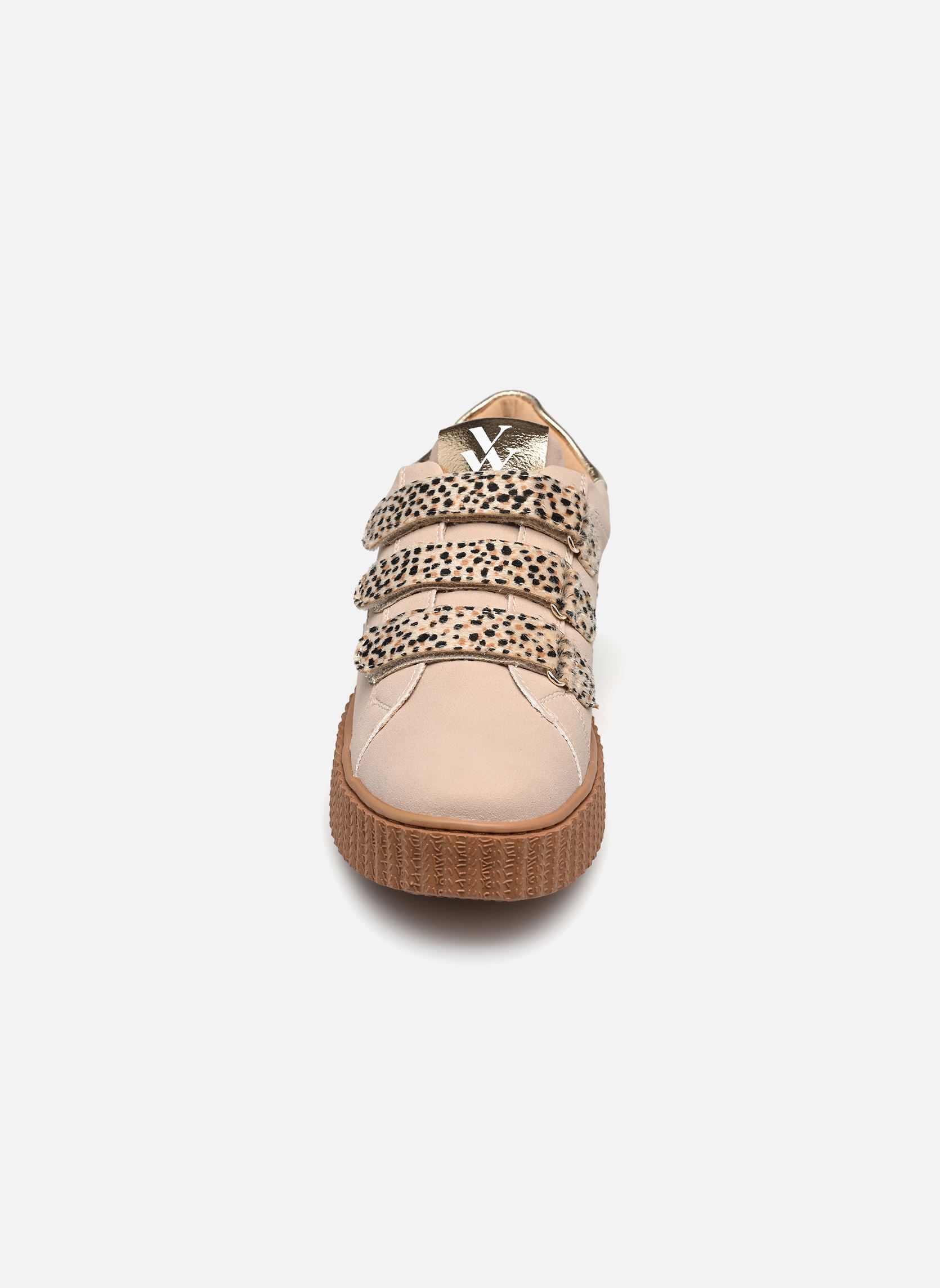 Lage sneakers ABY dames beige Vanessa Wu Lage sneakers ABY dames beige BEIGE