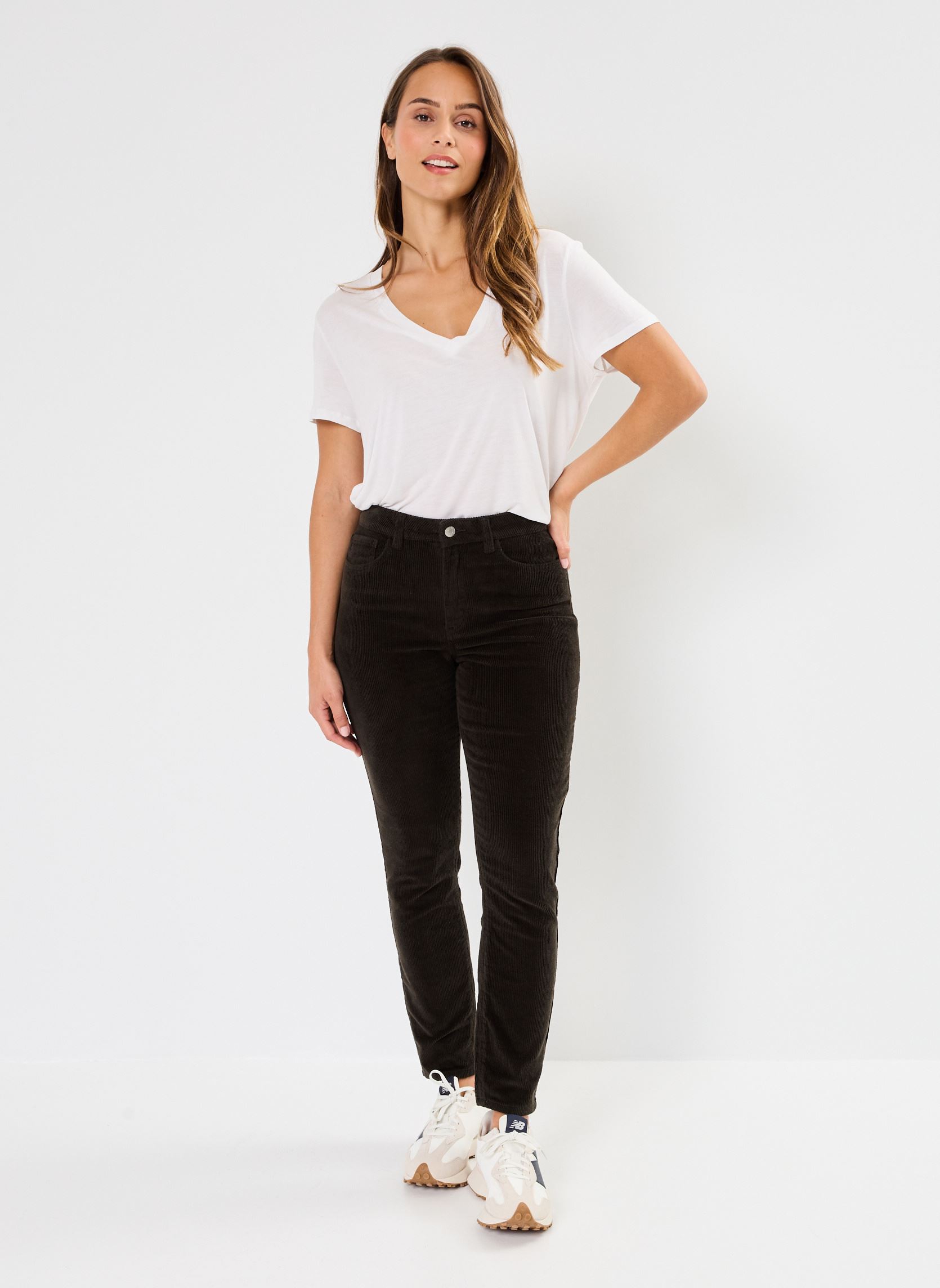 Rechte broeken VMBRENDA HR MOM ANK CORD PANTS LCS dames groen Vero Moda Rechte broeken VMBRENDA HR MOM ANK CORD PANTS LCS dames groen Peat