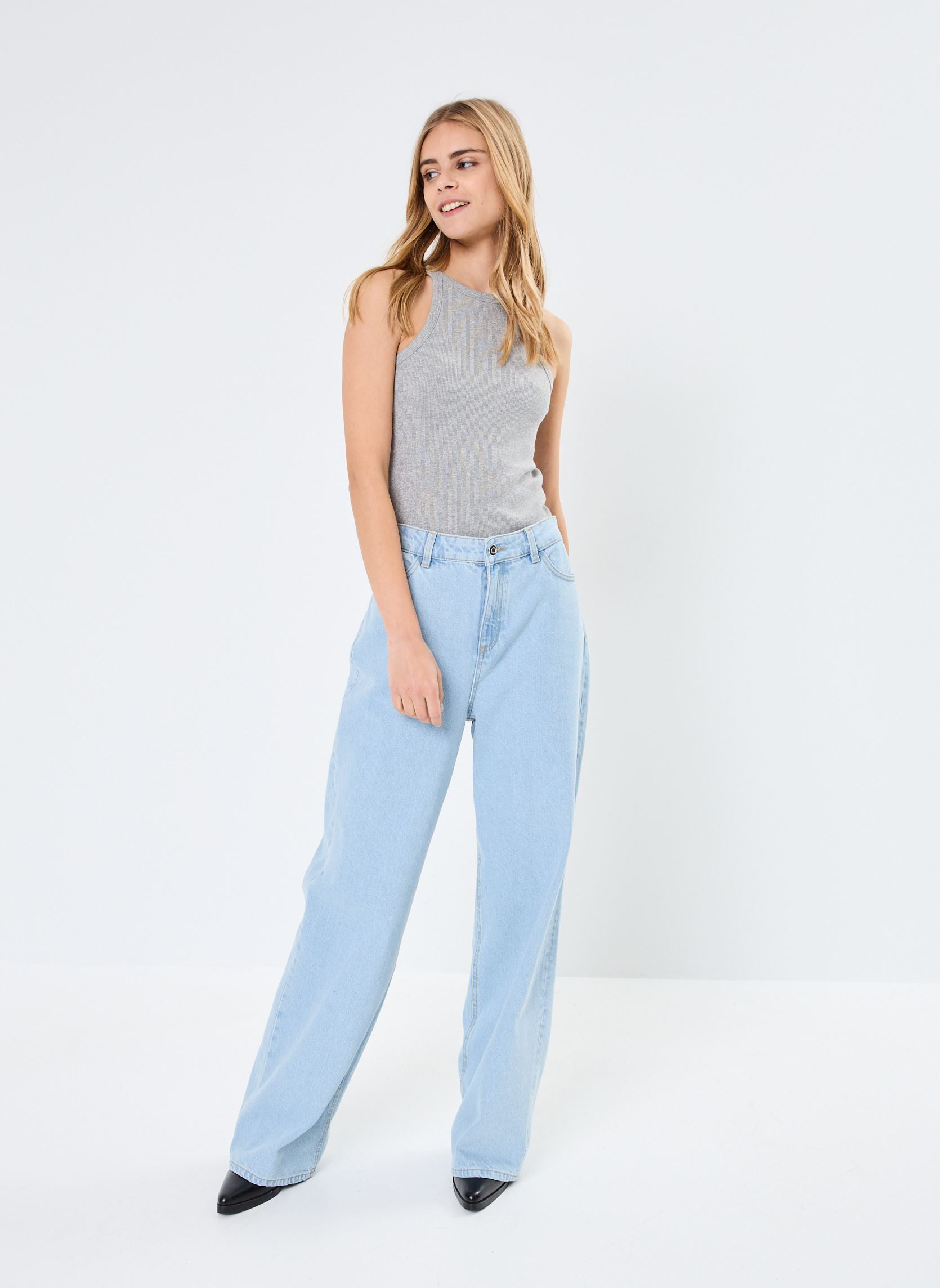 T-shirt a maniche corte VMCHLOE LUREX SHORT TANK TOP JRS NOOS donna grigio Vero Moda T-shirt a maniche corte VMCHLOE LUREX SHORT TANK TOP JRS NOOS donna grigio Light Grey Melange